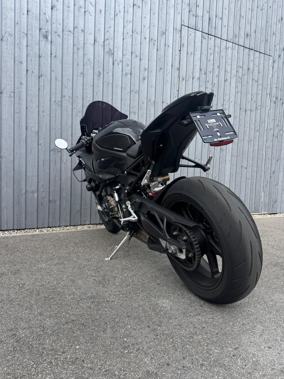 BMW S 1000 RR-showroom-element-3