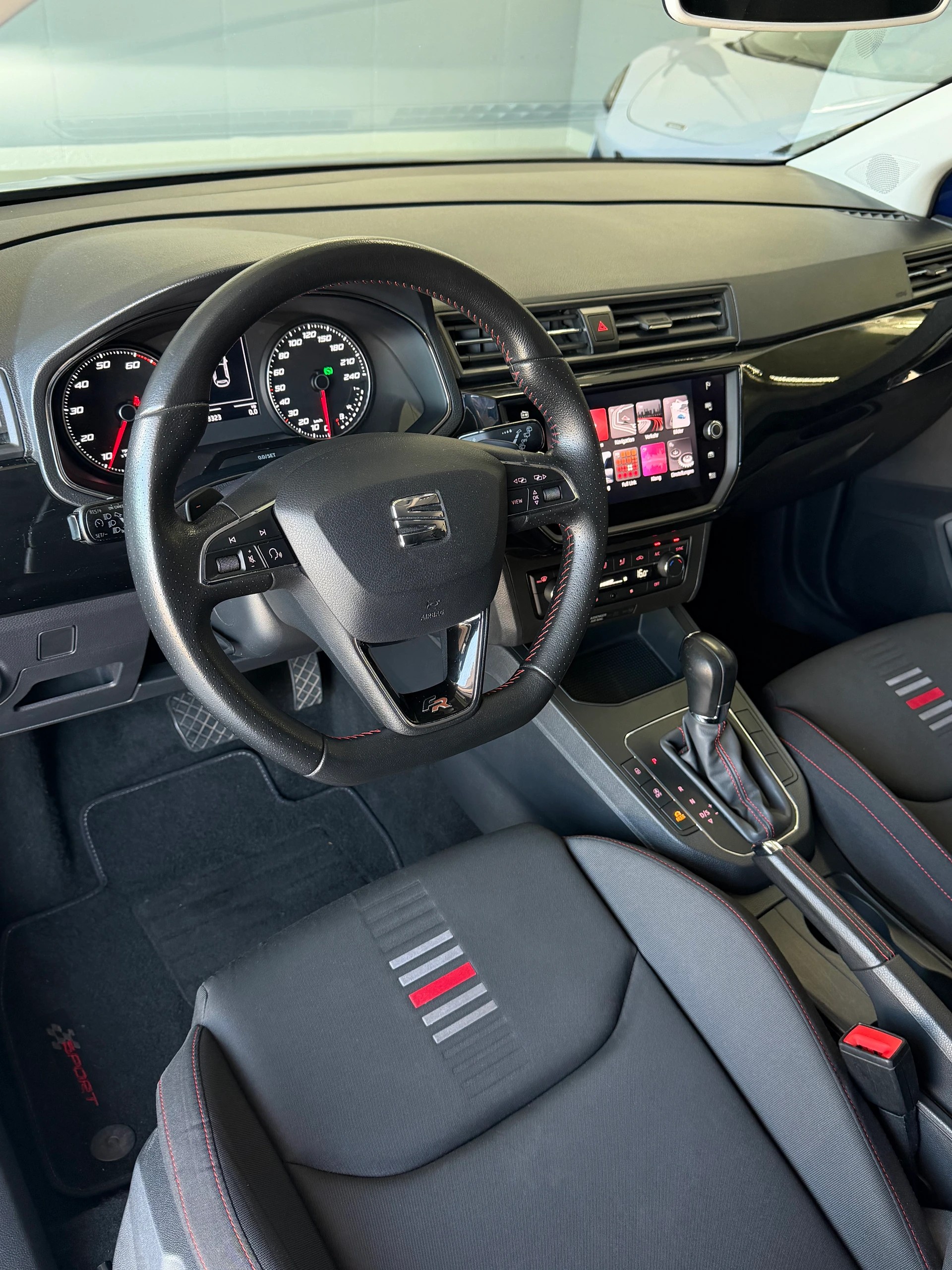 SEAT Ibiza 1.0 EcoTSI FR DSG-image-9