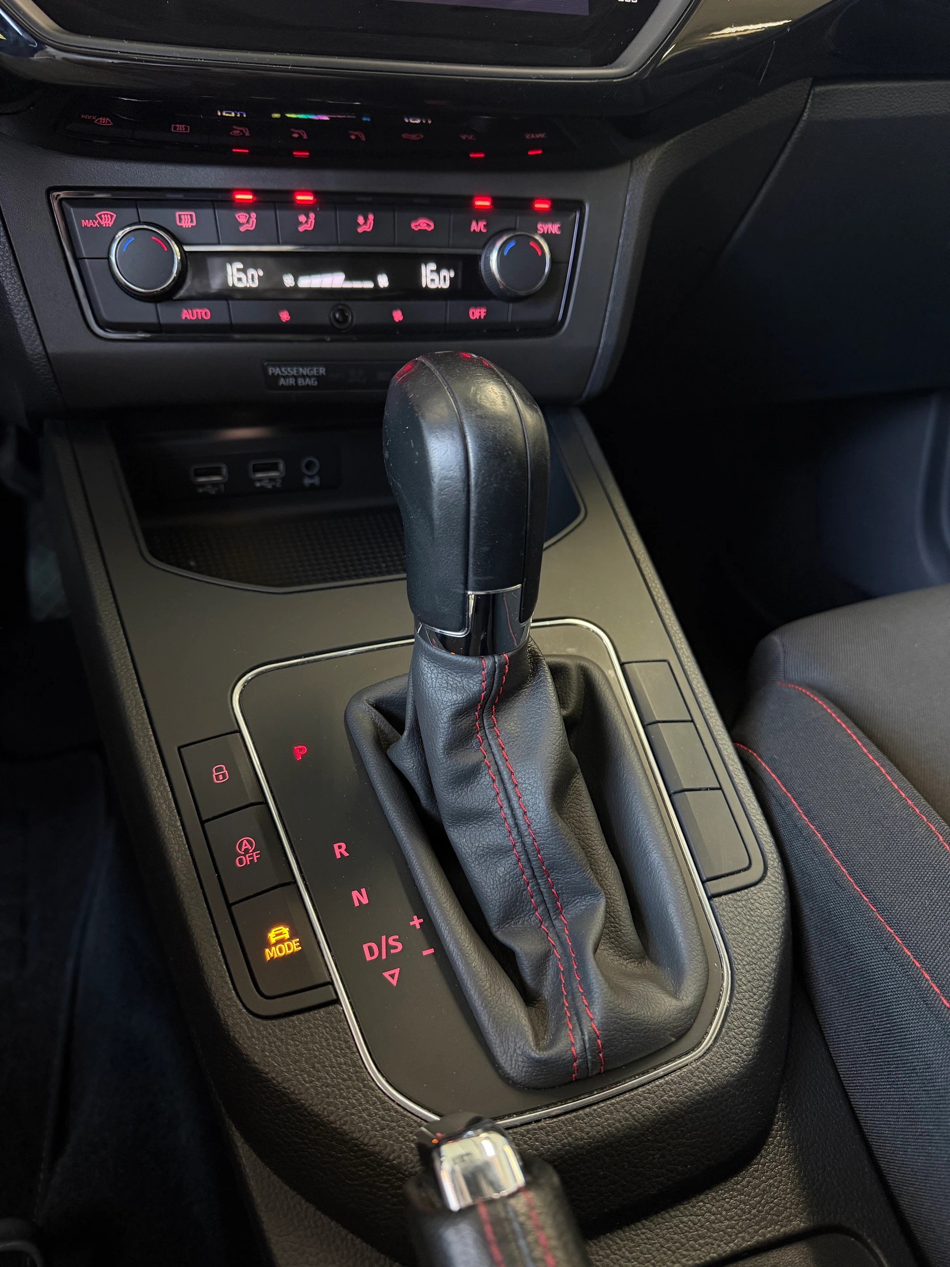 SEAT Ibiza 1.0 EcoTSI FR DSG-image-13