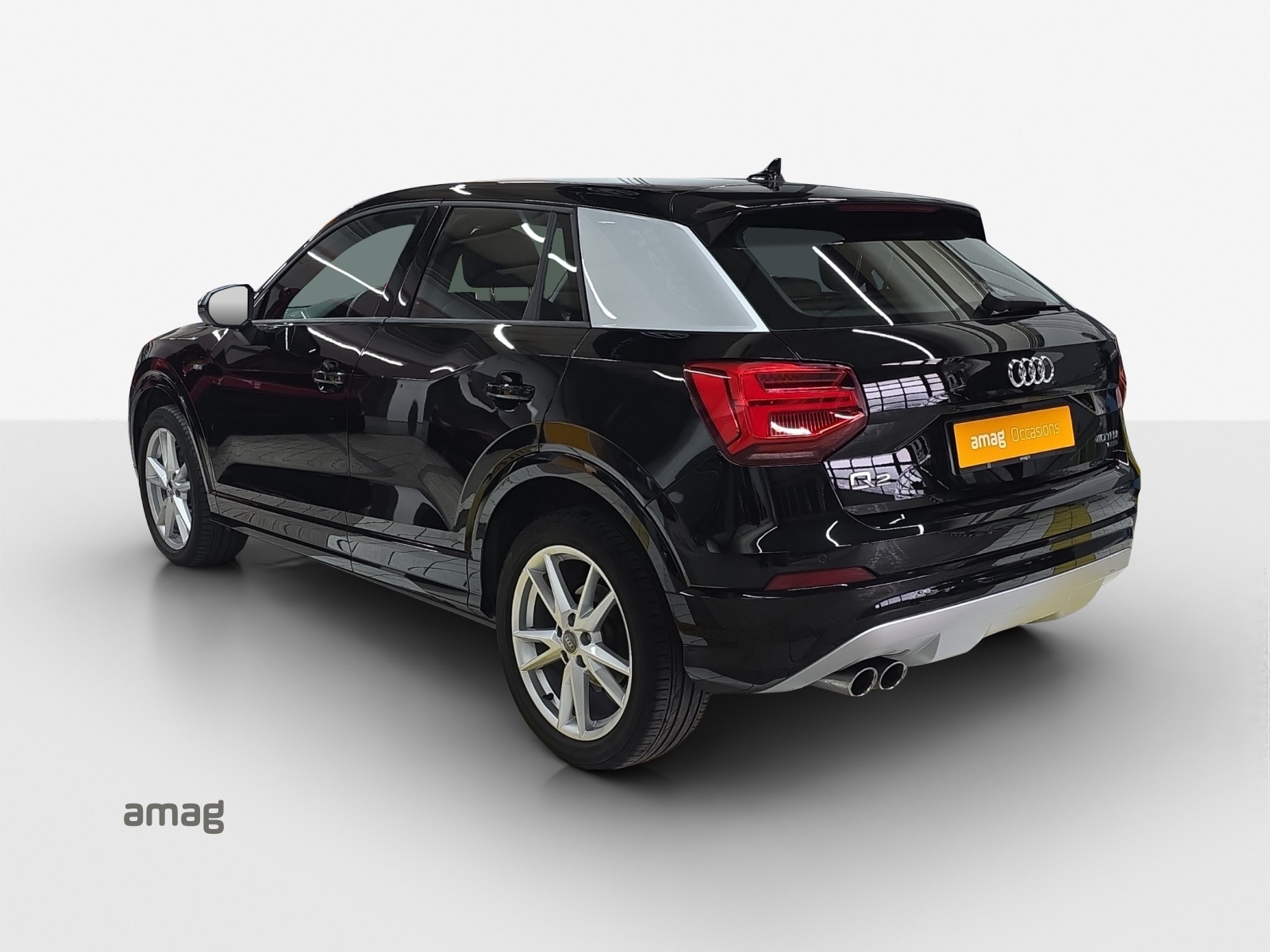 AUDI Q2 2.0 TFSI sport quattro S-tronic-image-2