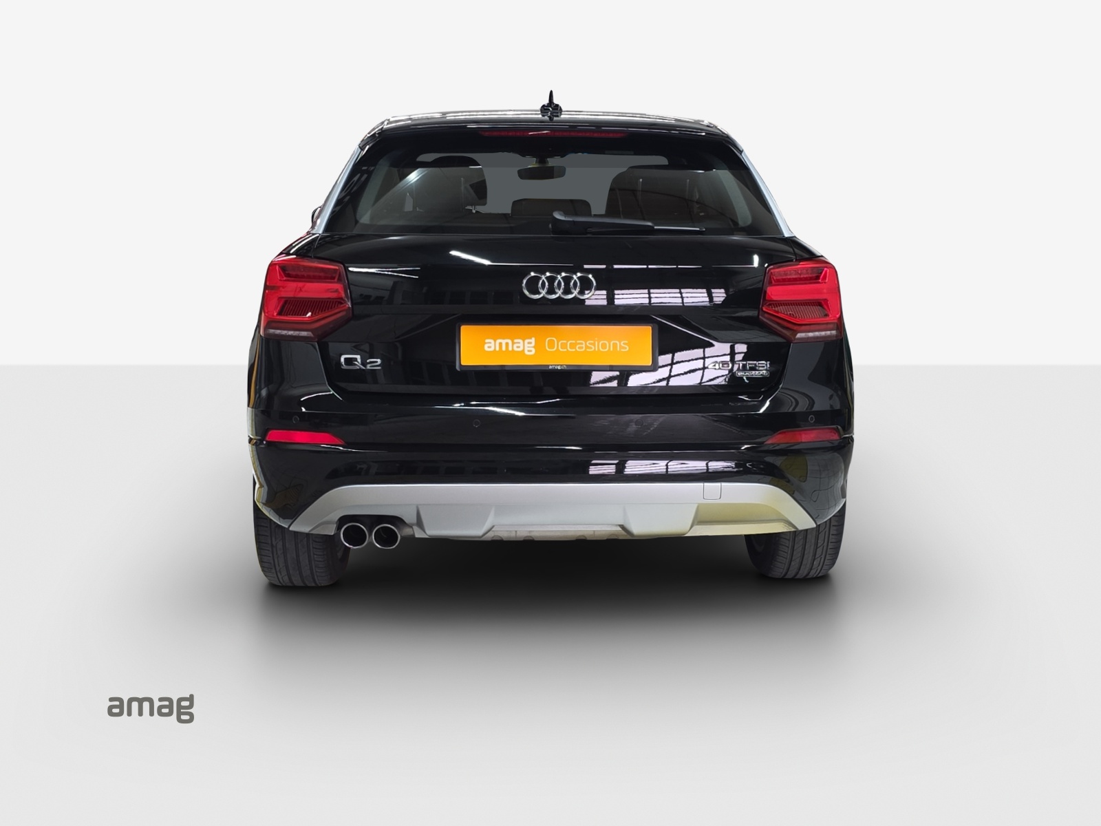 AUDI Q2 2.0 TFSI sport quattro S-tronic-showroom-element-3