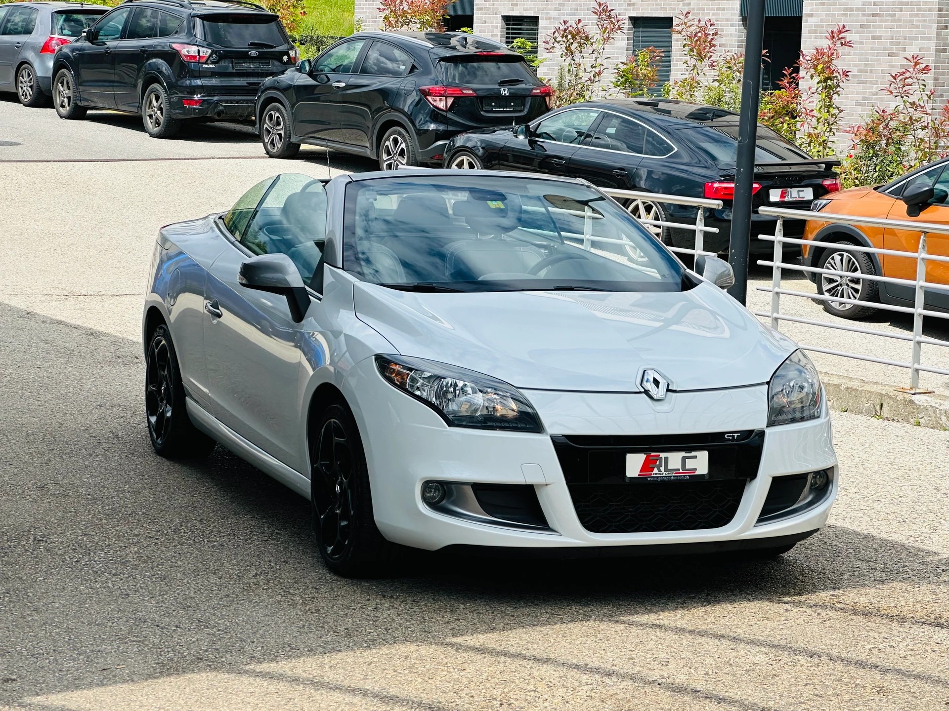 RENAULT Mégane CC 2.0 16V Turbo GT-image-3