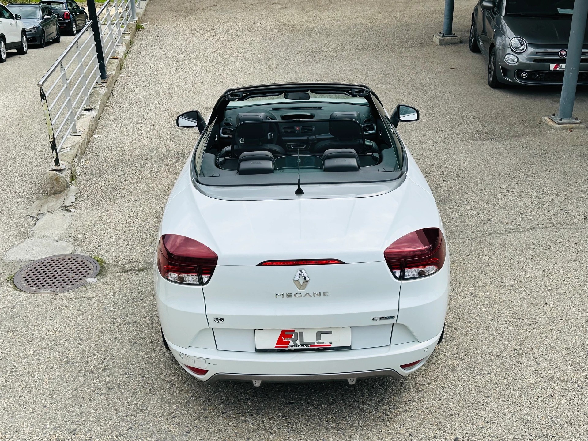 RENAULT Mégane CC 2.0 16V Turbo GT-image-8