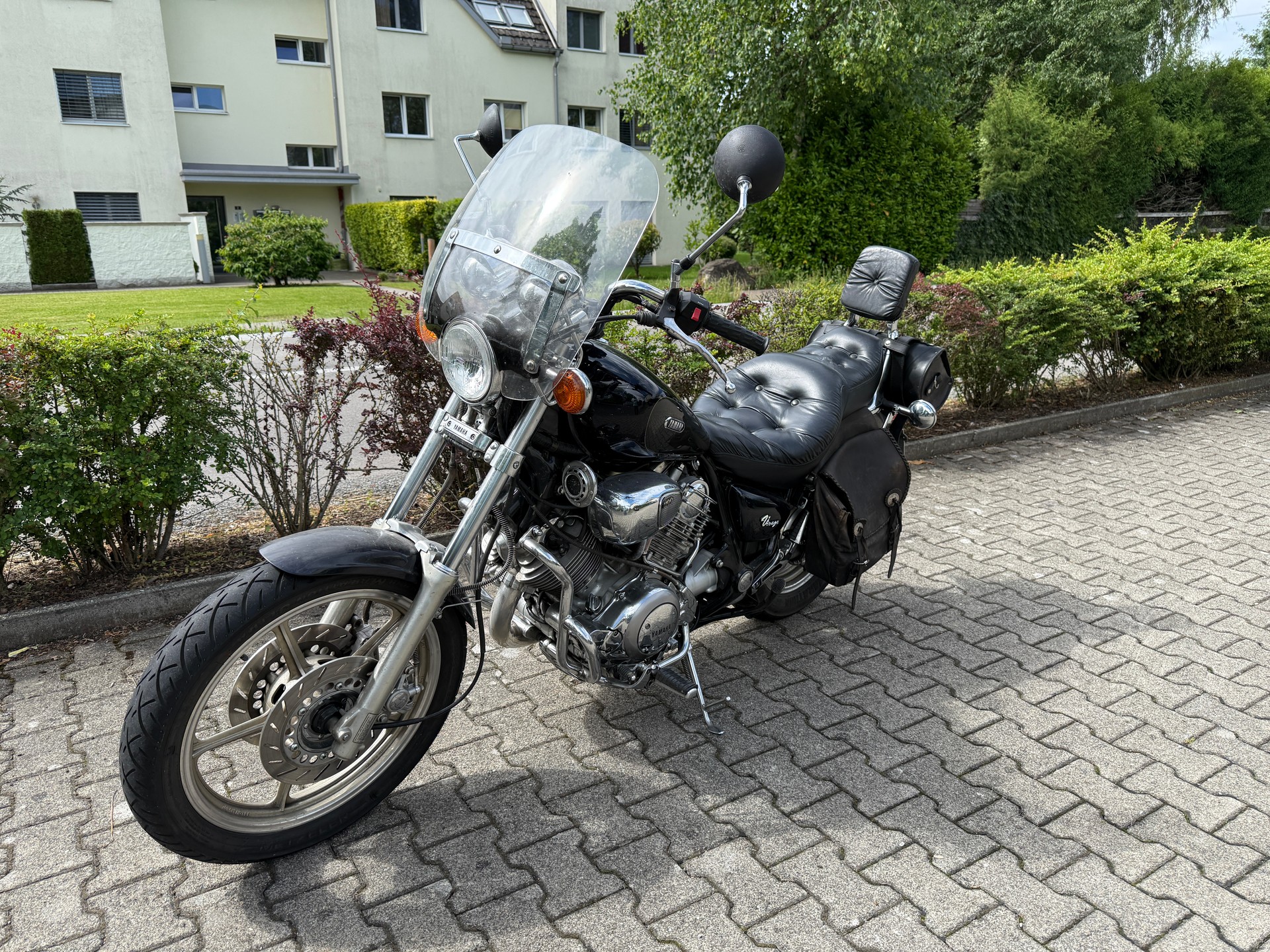 YAMAHA XV 1100 Virago-image-2