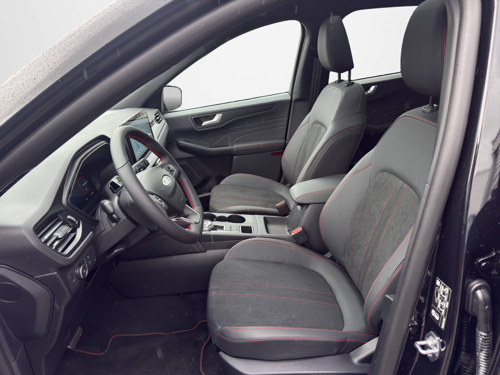 FORD Kuga 2.5 Hybrid Black Edition 4x4-image-8