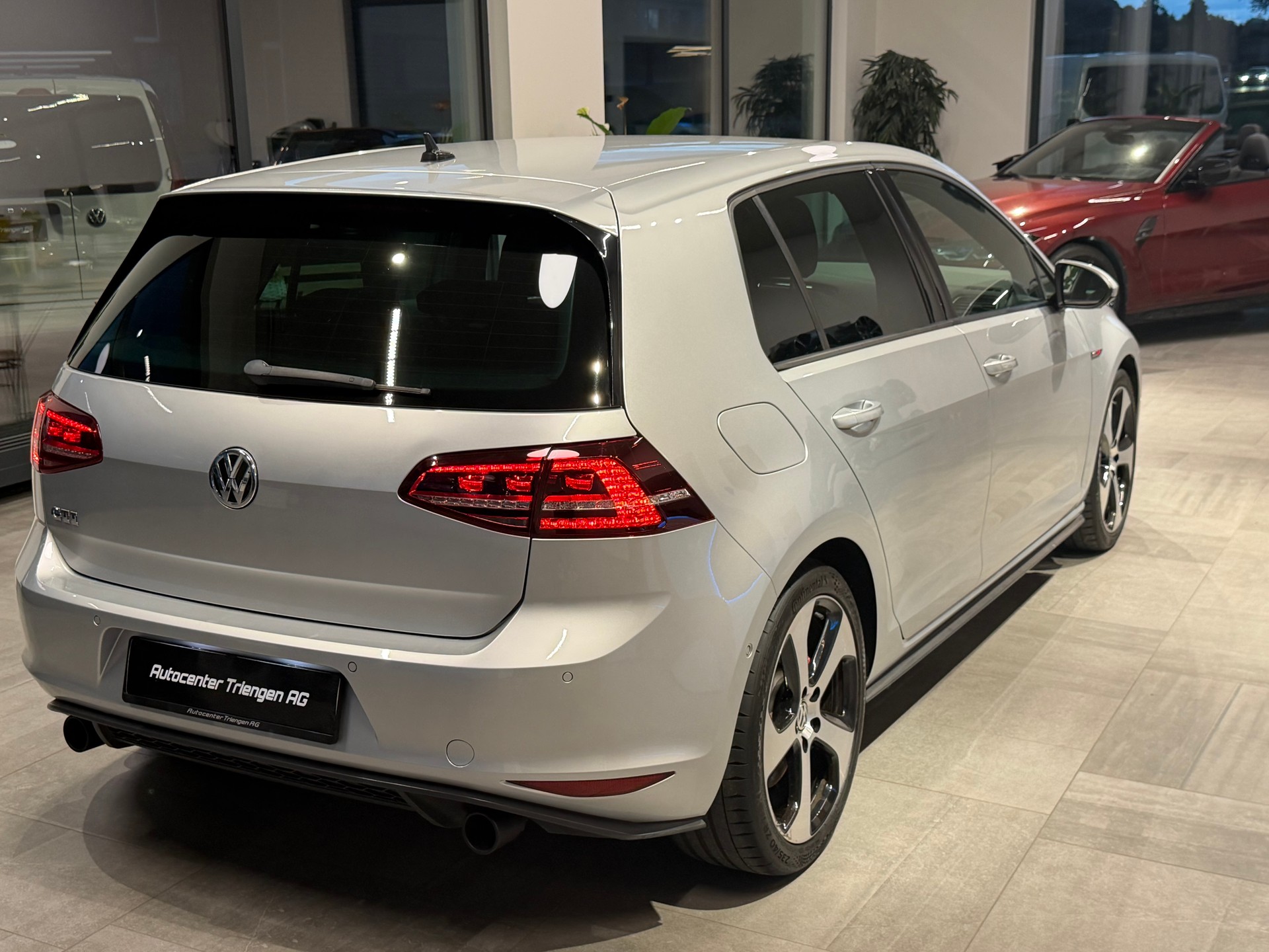 VW Golf 2.0 TSI GTI Performance DSG-image-7