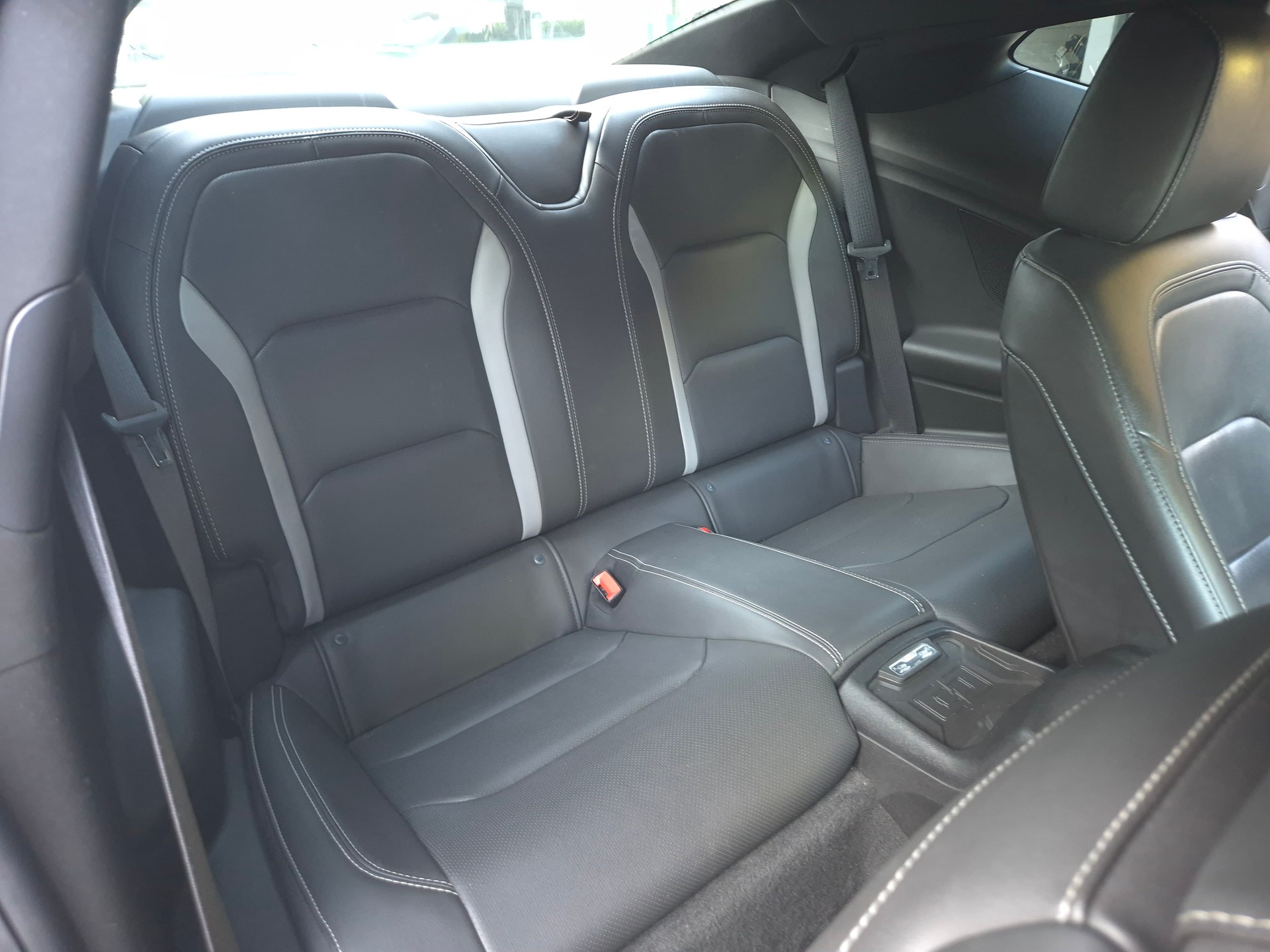 CHEVROLET Camaro 6.2 Coupé Automatic-image-28