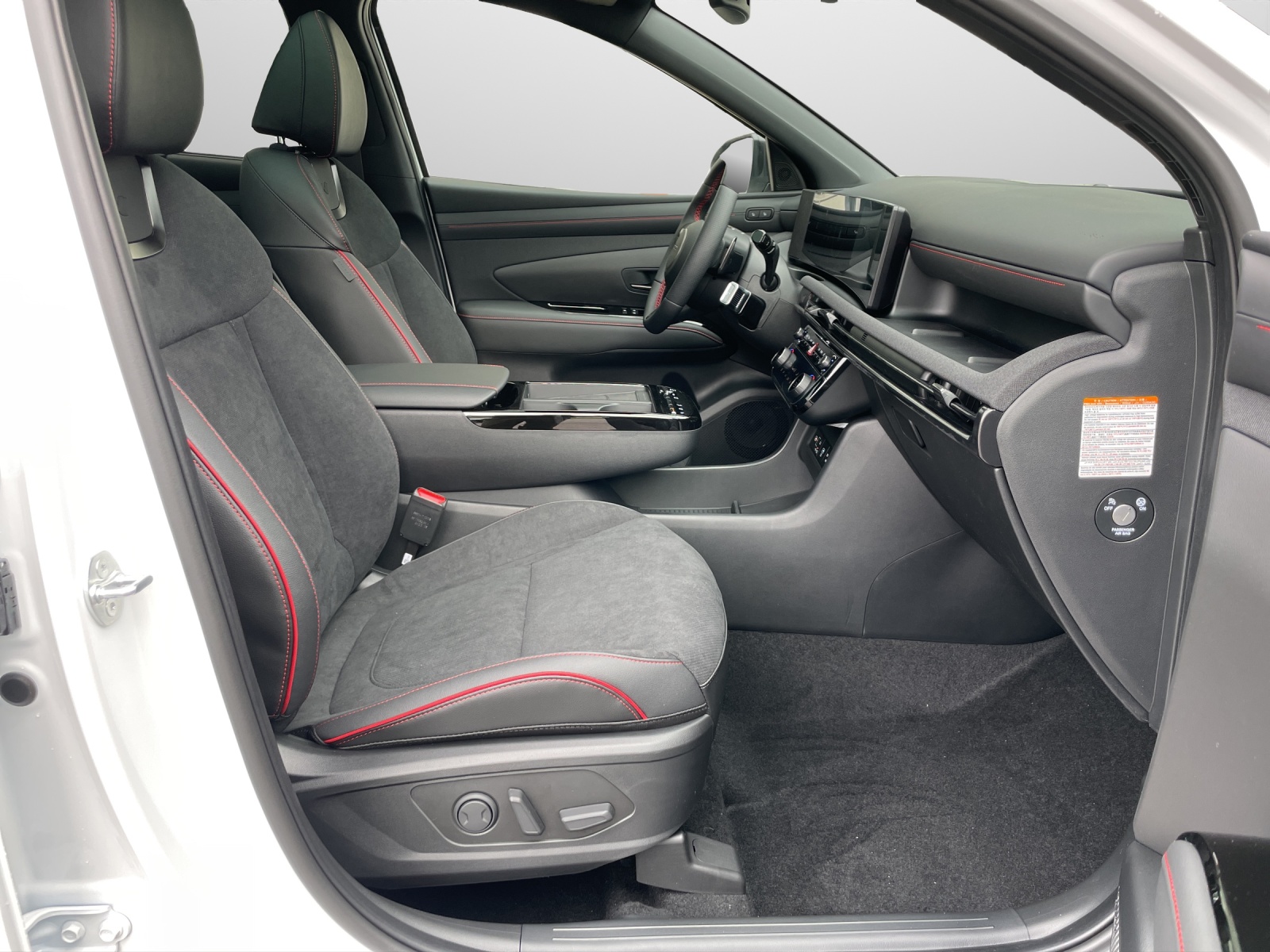 HYUNDAI Tucson 1.6 T-GDi HEV N-Line LUX.pack 4WD MY26-image-6