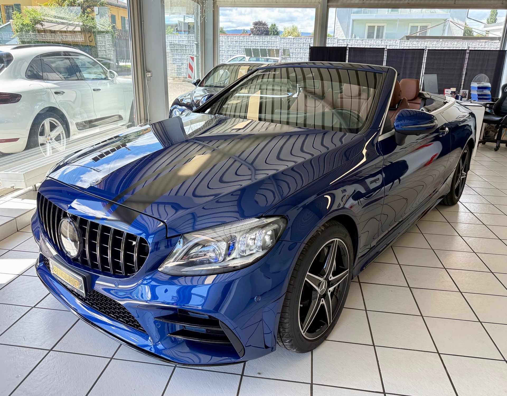 MERCEDES-BENZ C 43 Cabriolet AMG 4Matic 9G-Tronic-image-3