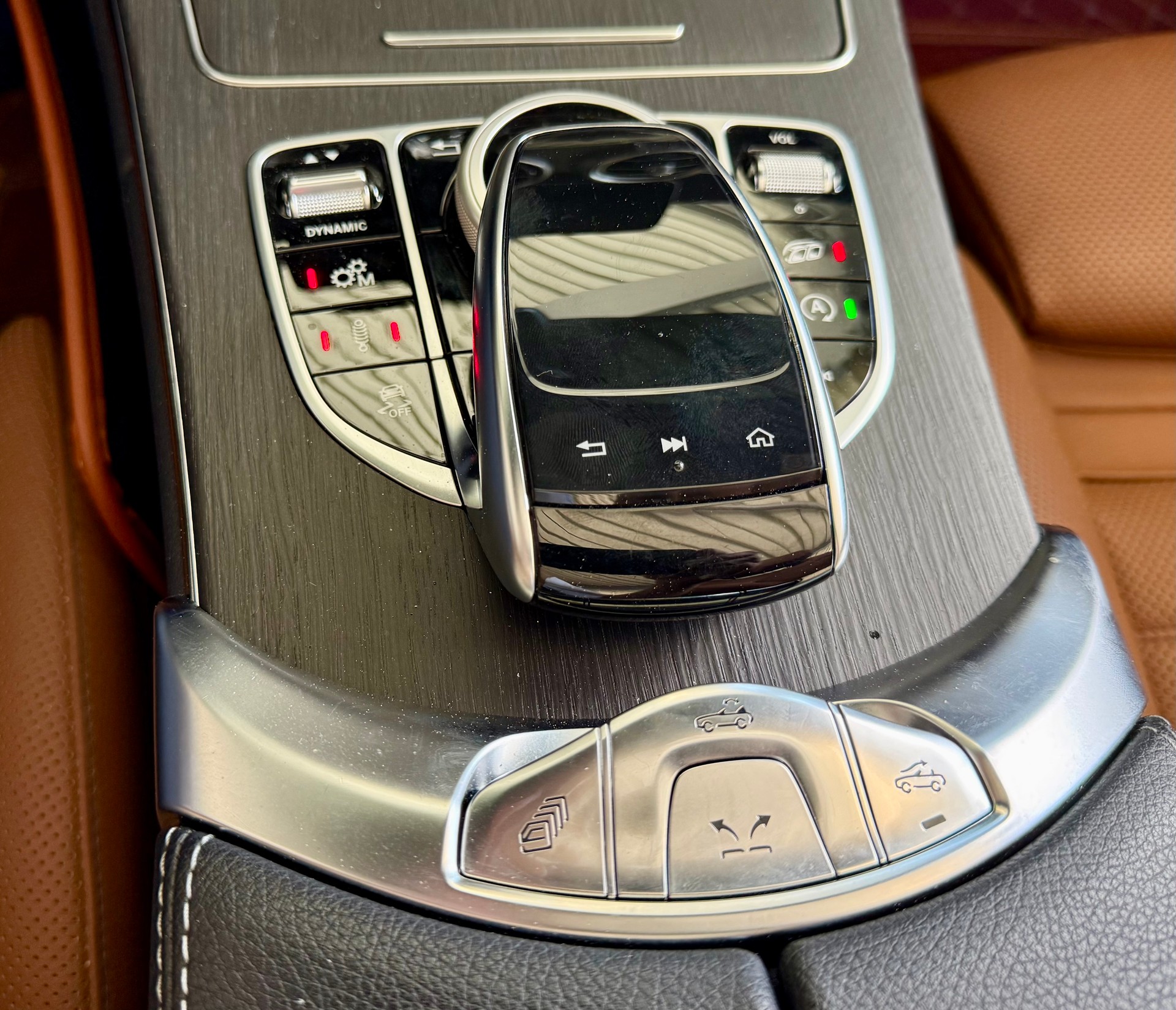 MERCEDES-BENZ C 43 Cabriolet AMG 4Matic 9G-Tronic-image-19