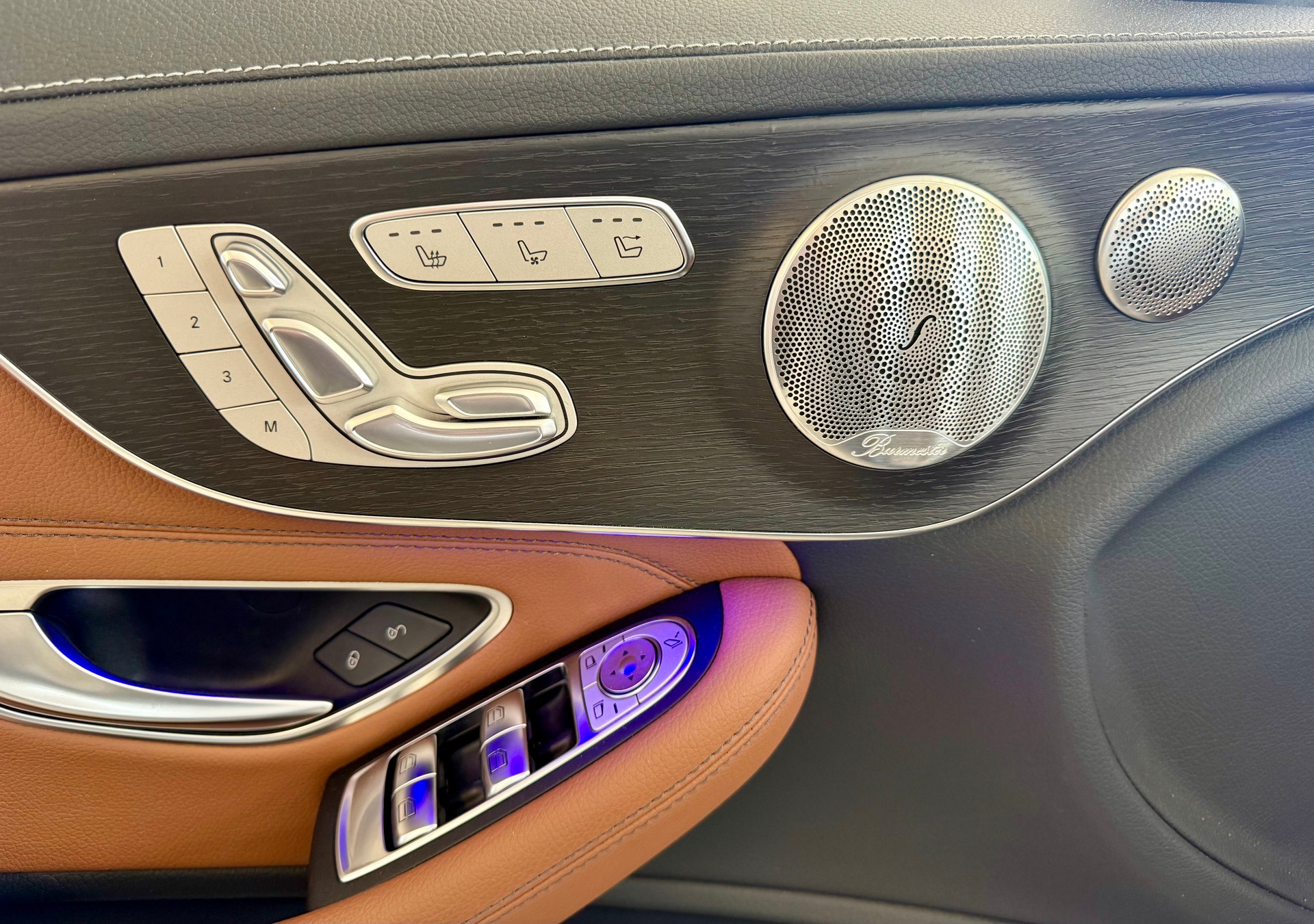 MERCEDES-BENZ C 43 Cabriolet AMG 4Matic 9G-Tronic-image-21