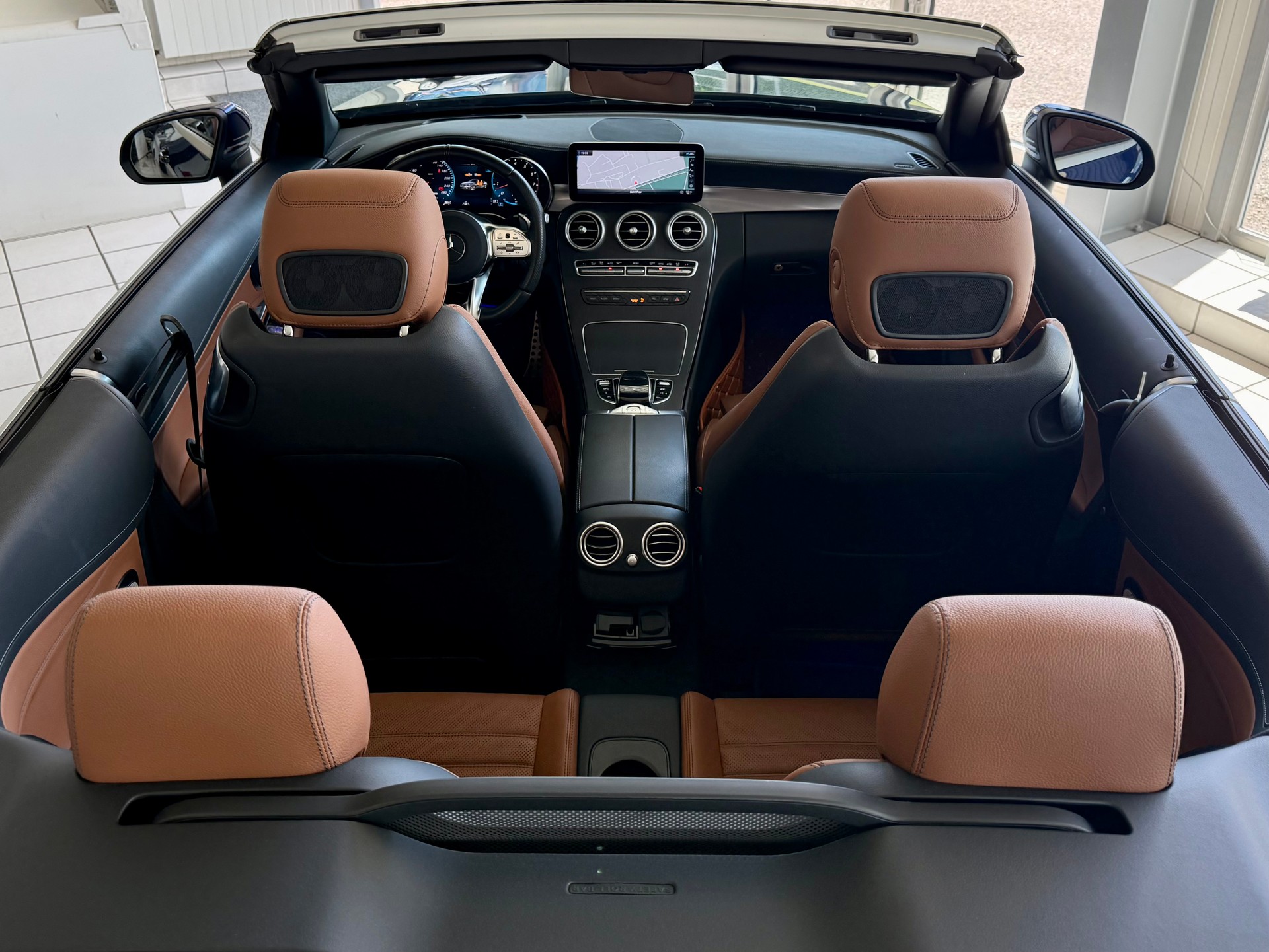 MERCEDES-BENZ C 43 Cabriolet AMG 4Matic 9G-Tronic-image-23