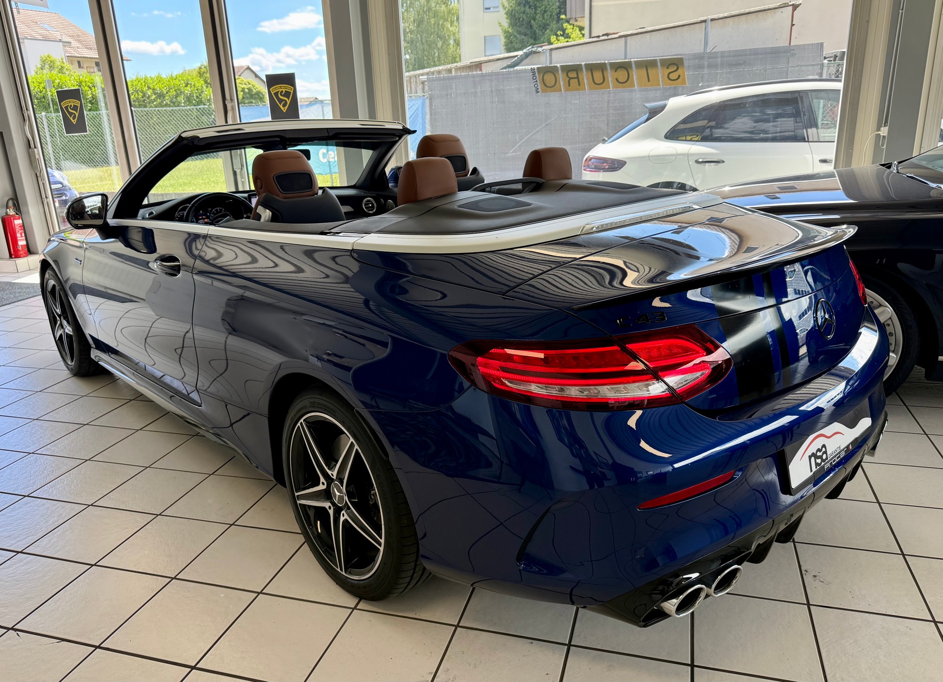 MERCEDES-BENZ C 43 Cabriolet AMG 4Matic 9G-Tronic-image-7