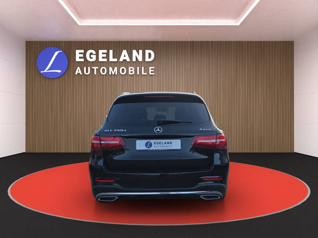 MERCEDES-BENZ GLC 250 d AMG Line 4m-image-5