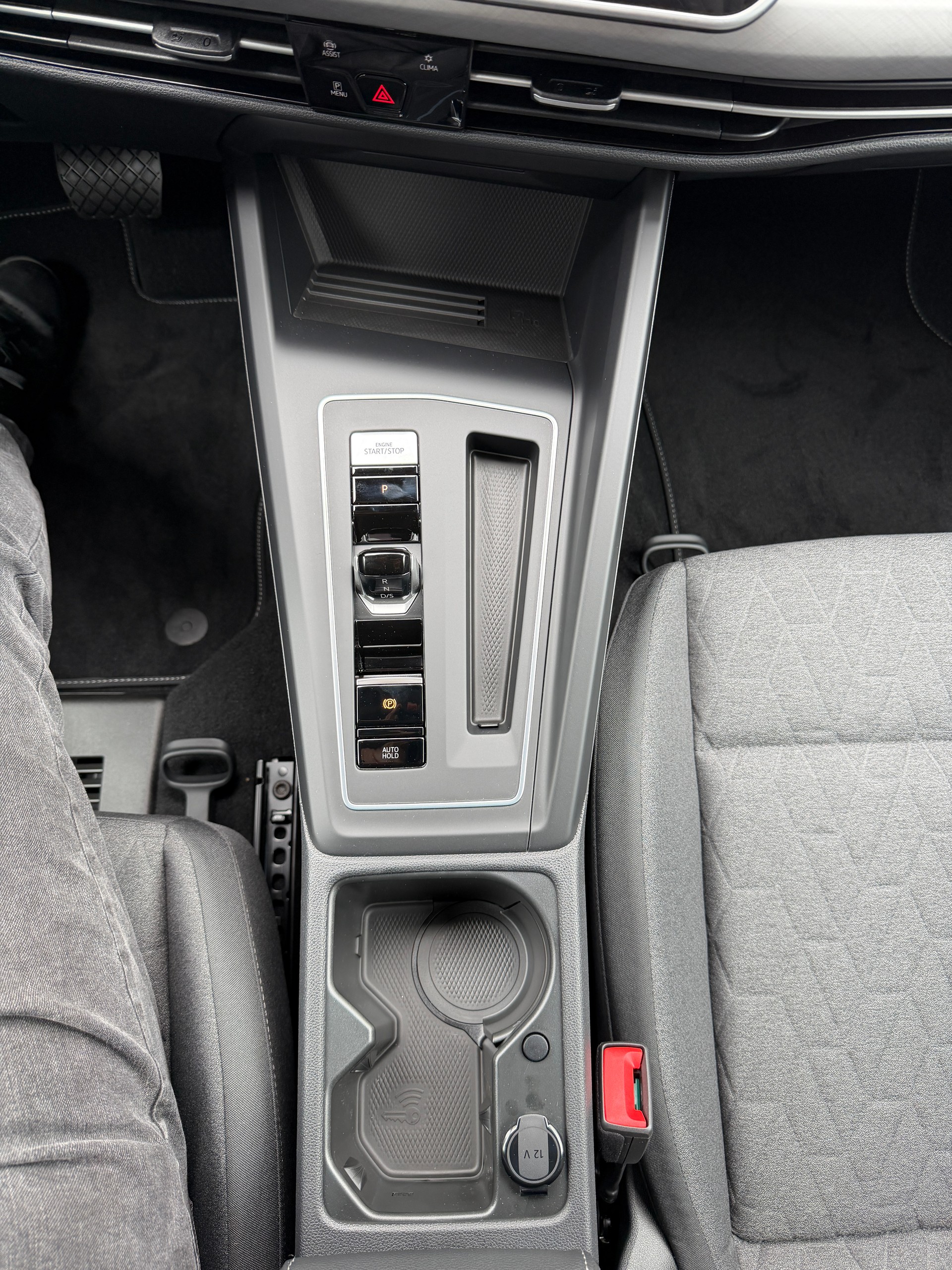 VW Golf 1.5 e TSI mHEV United DSG-image-18