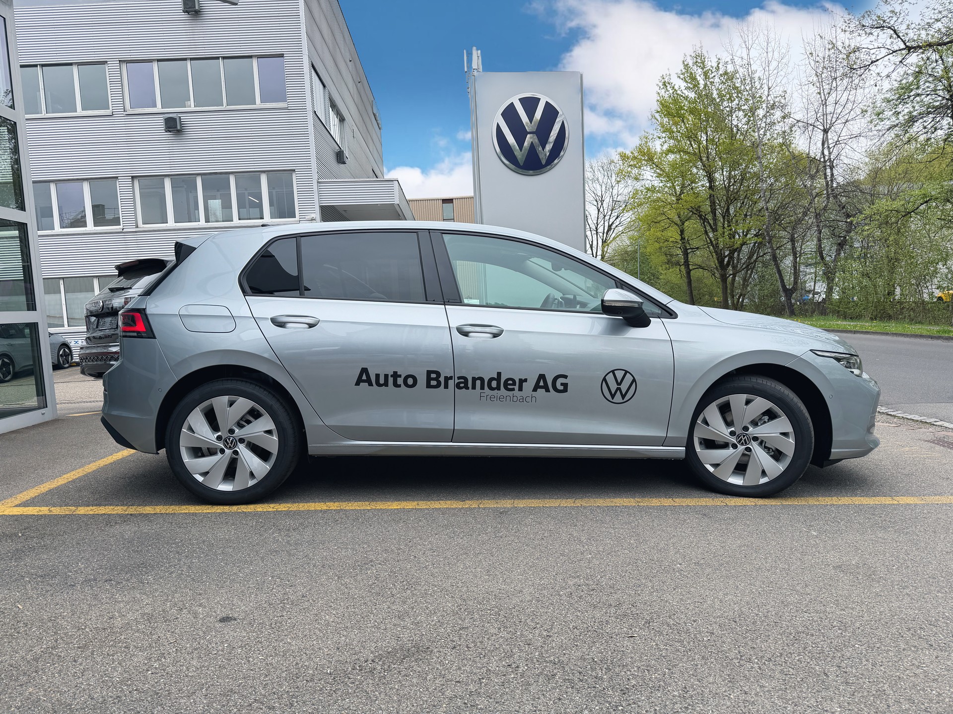 VW Golf 1.5 e TSI mHEV United DSG-image-5