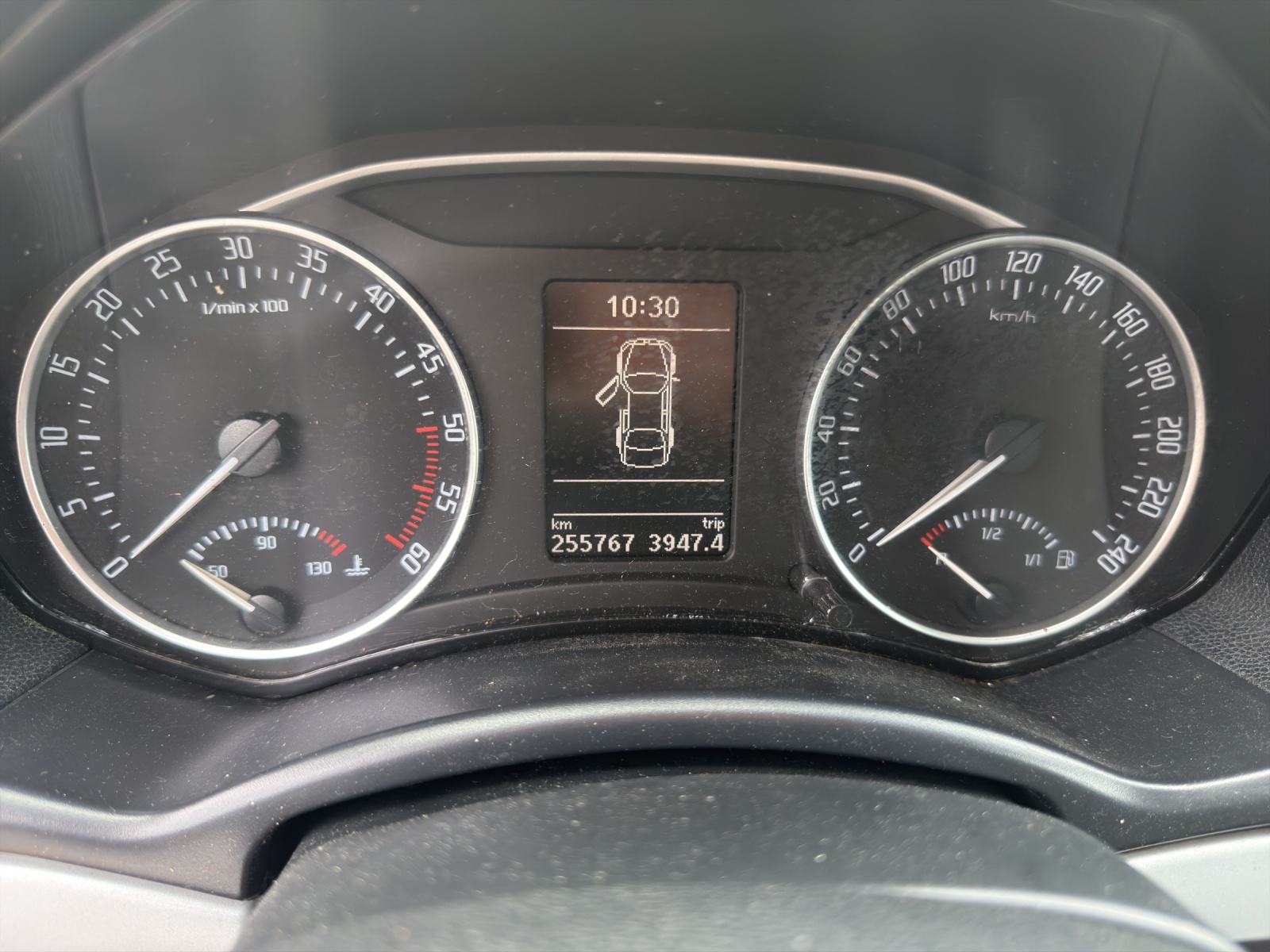 SKODA Octavia Combi 1.6 TDI 4x4-image-6