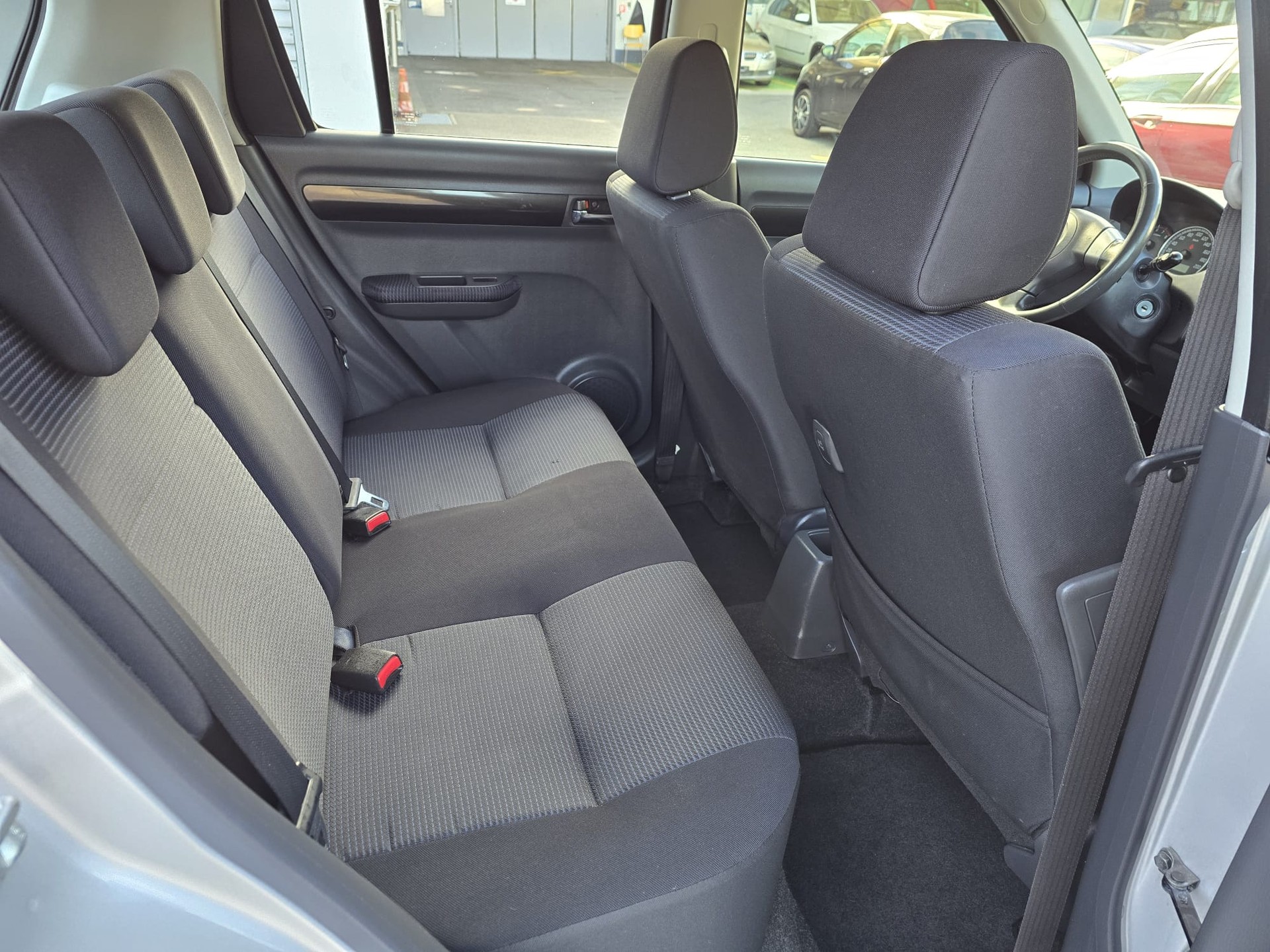 SUZUKI Swift 1.3i 16V GL Top 4x4-image-13