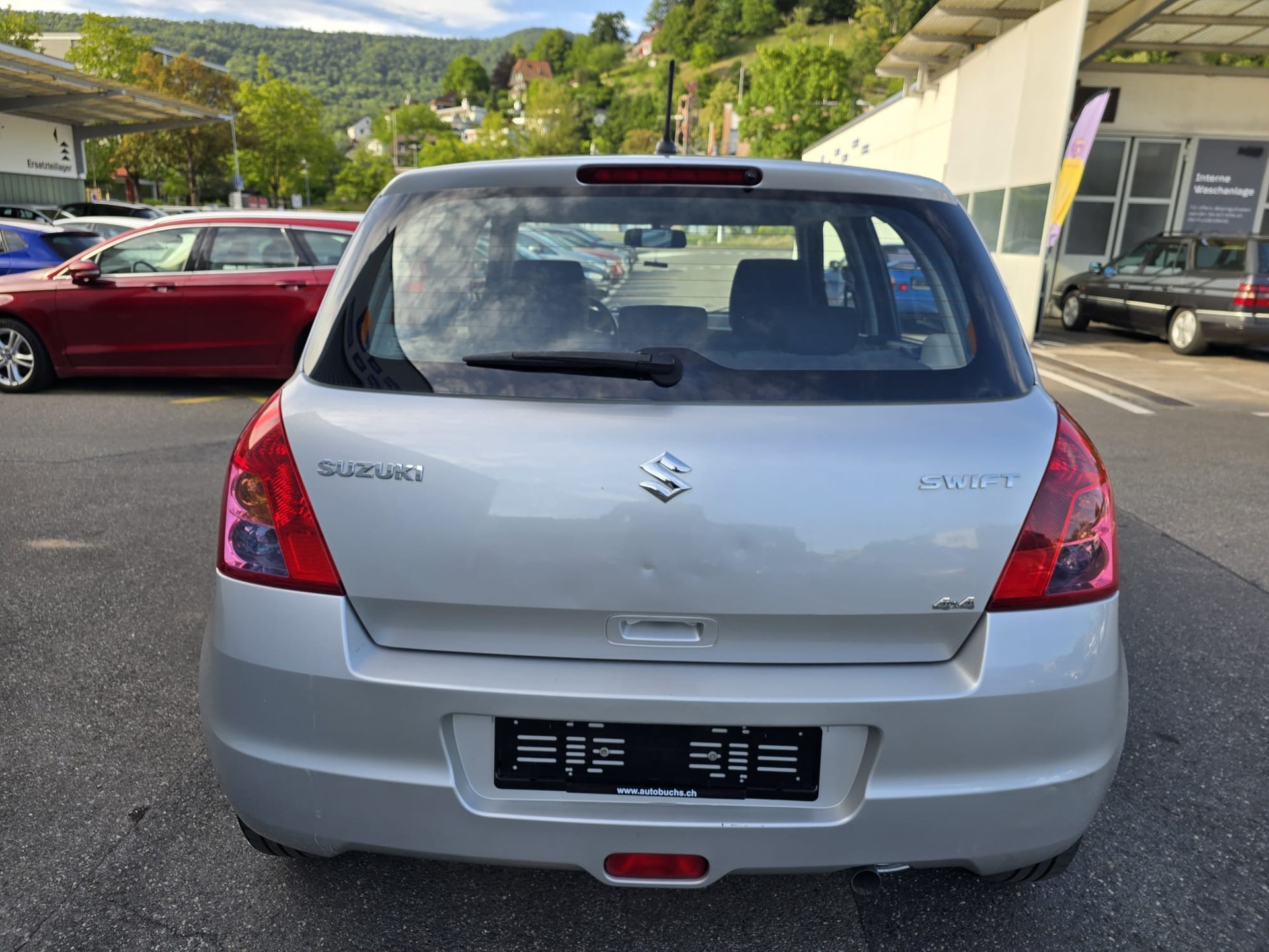 SUZUKI Swift 1.3i 16V GL Top 4x4-image-4
