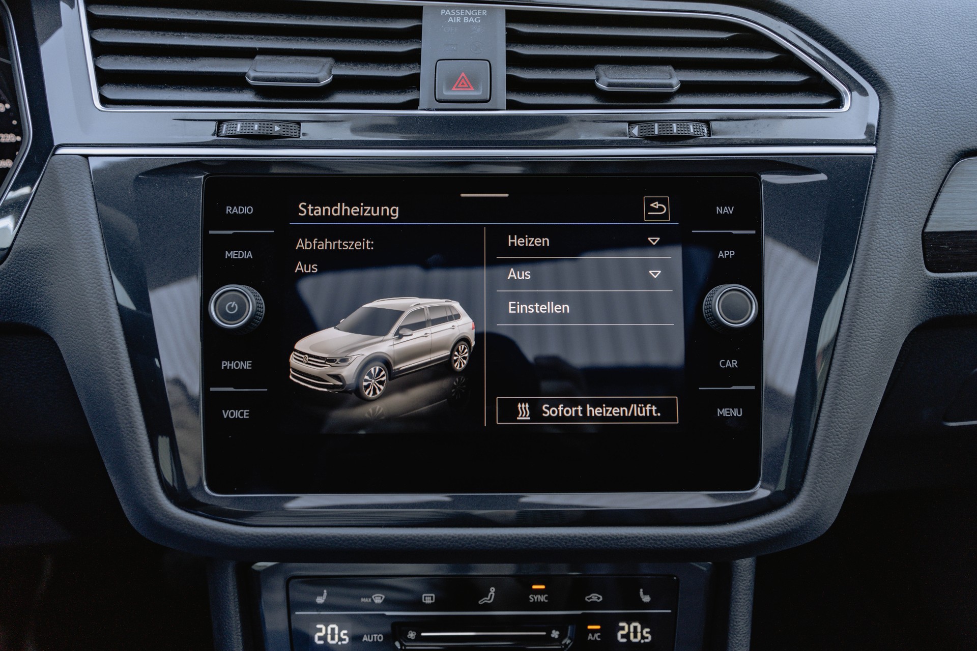 VW Tiguan 2.0 TDI SCR Elegance 4Motion DSG * FRISCH AB MFK * STANDHEIZUNG * PANORAMADACH *-image-23
