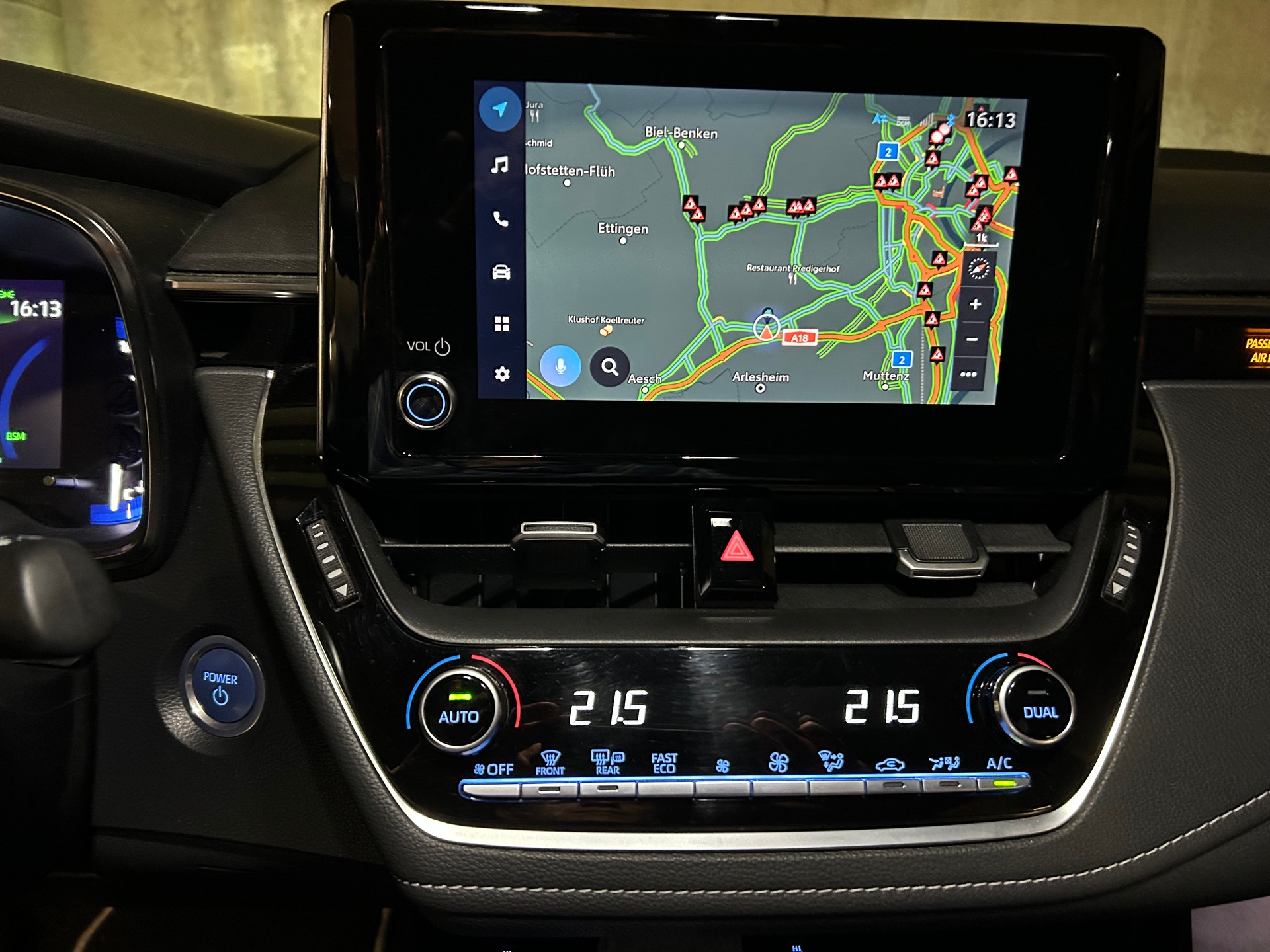 TOYOTA Touring sports 1.8 HSD COMFORT E-CVT-image-9