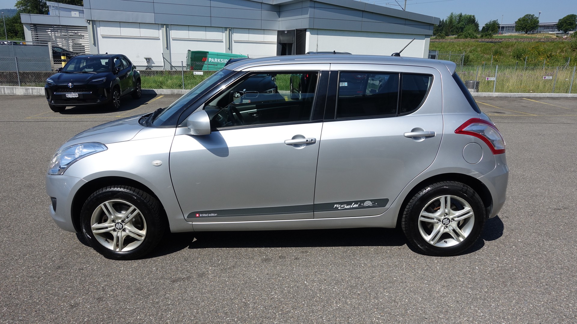SUZUKI Swift 1.2i 16V GL Piz Sulai 4x4-image-3