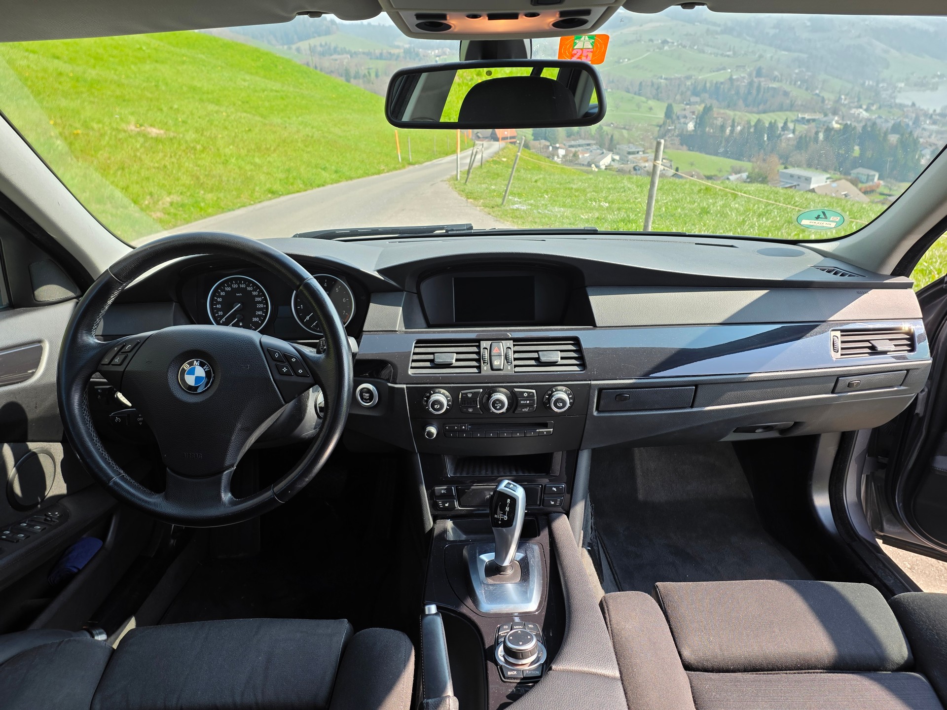 BMW 525i Touring Steptronic-image-5