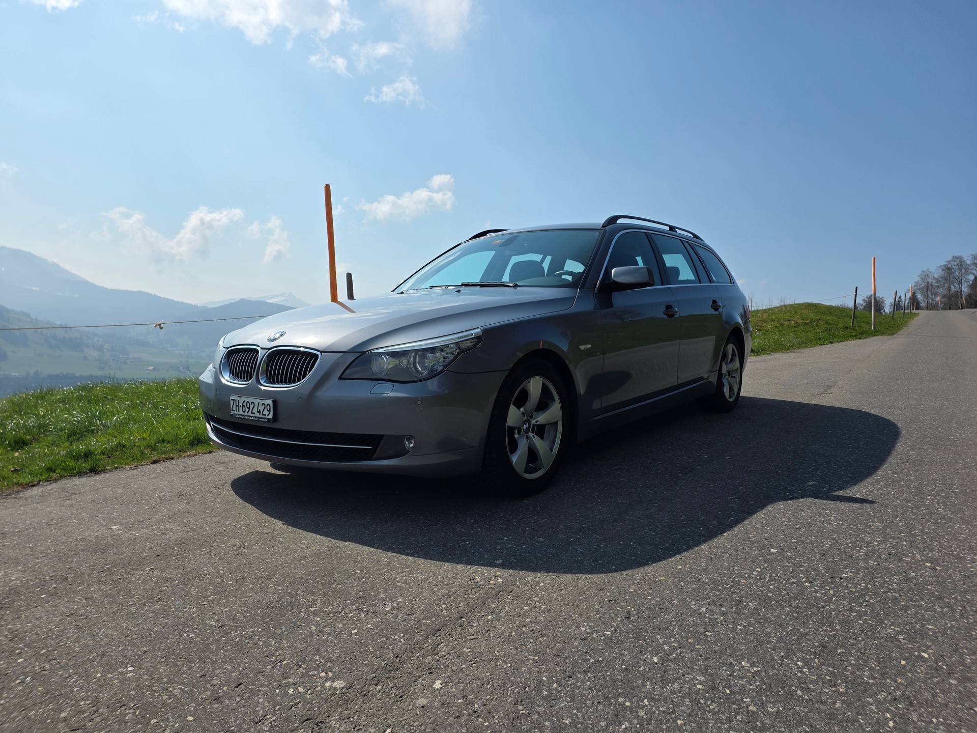 BMW 525i Touring Steptronic-image-0