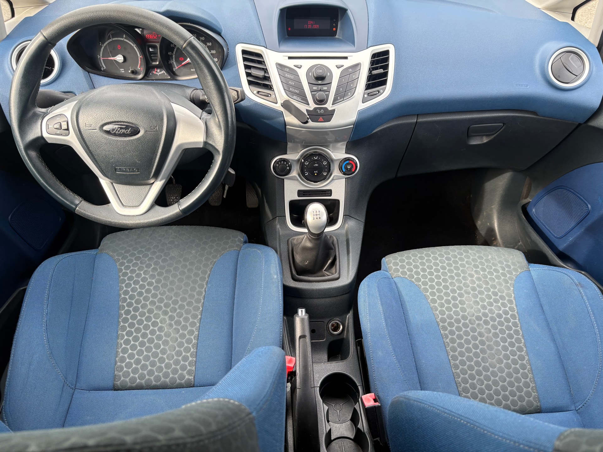 FORD Fiesta 1.6 16V Sport-image-10