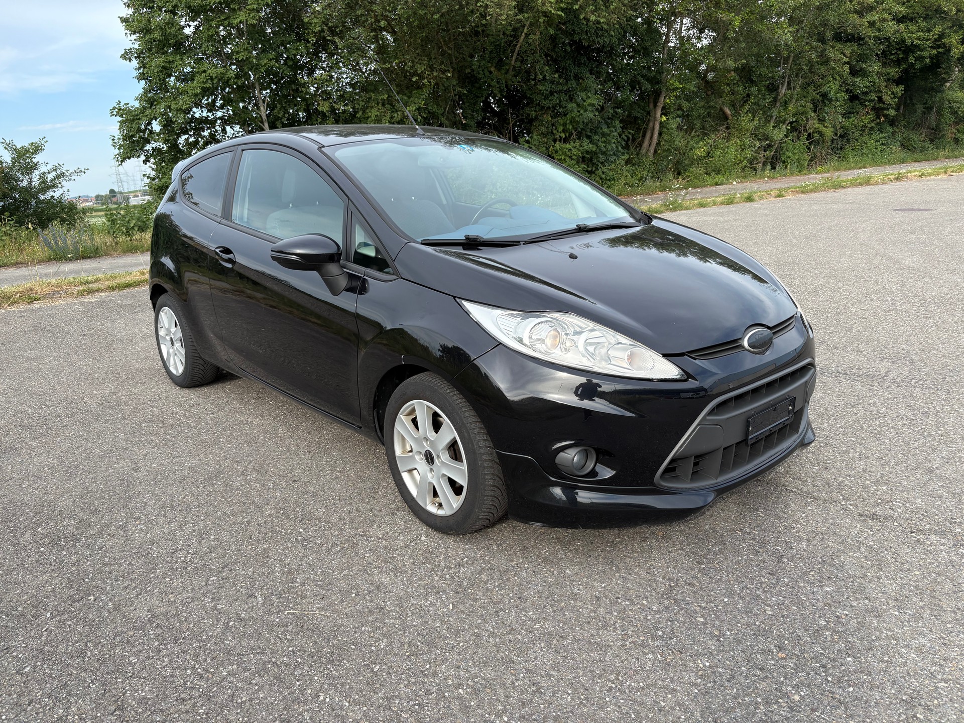 FORD Fiesta 1.6 16V Sport-image-2