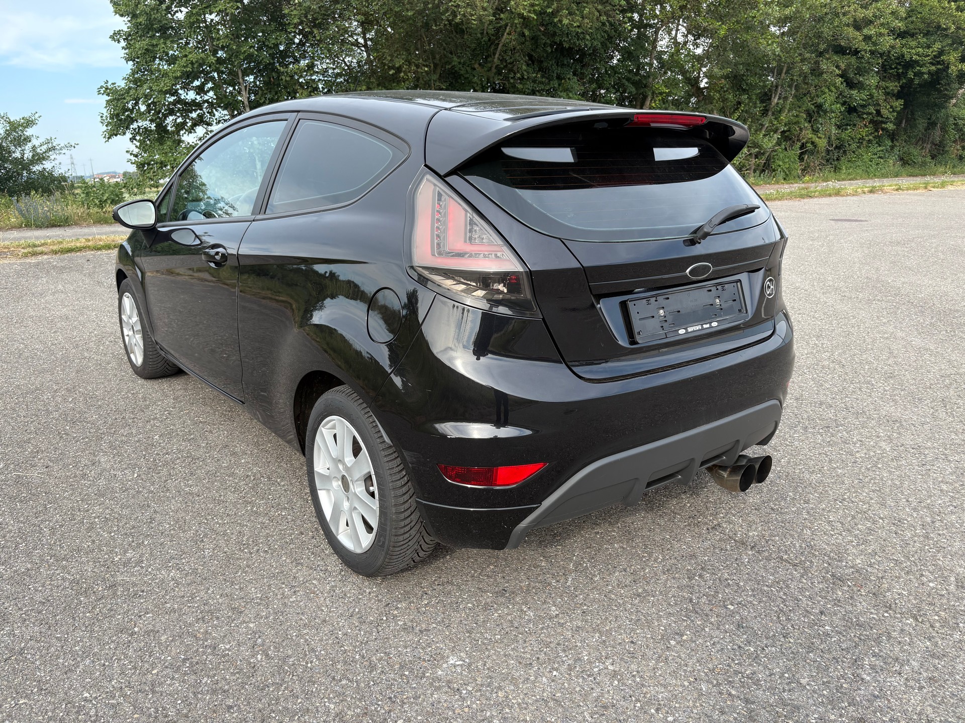 FORD Fiesta 1.6 16V Sport-image-4