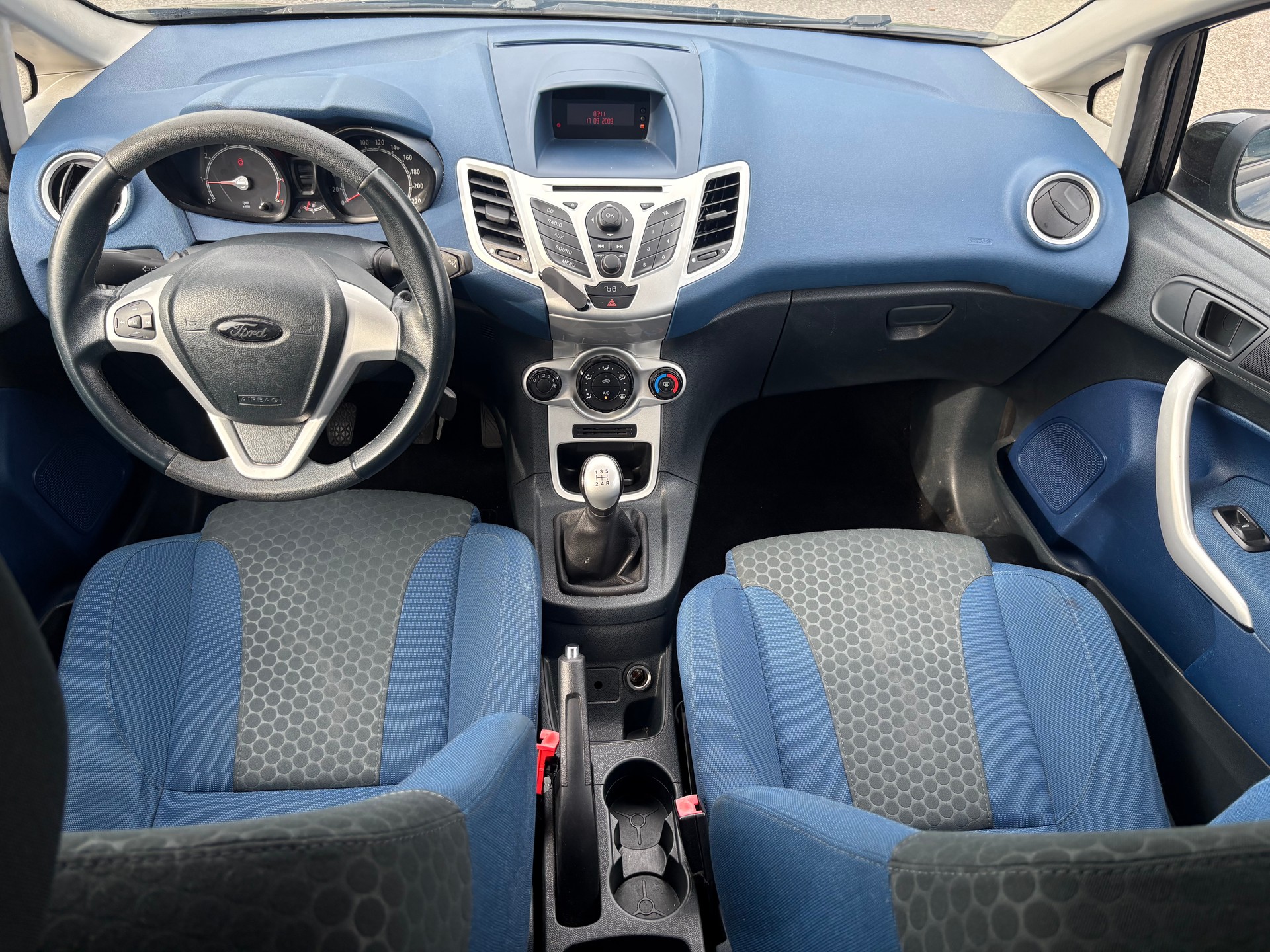 FORD Fiesta 1.6 16V Sport-image-9