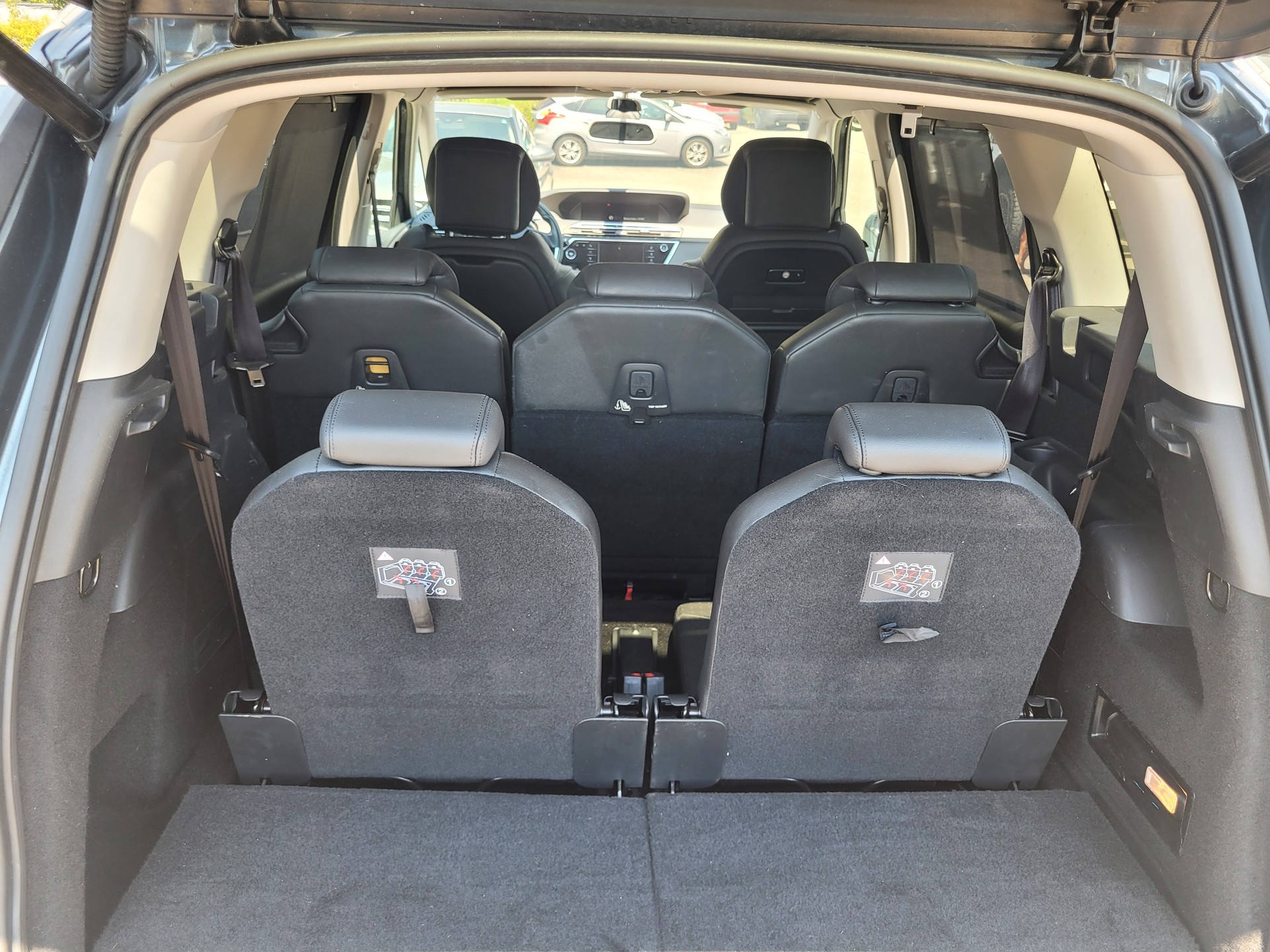 CITROEN Grand C4 Picasso 2.0 BlueHDi Exclusive Automatic-image-9