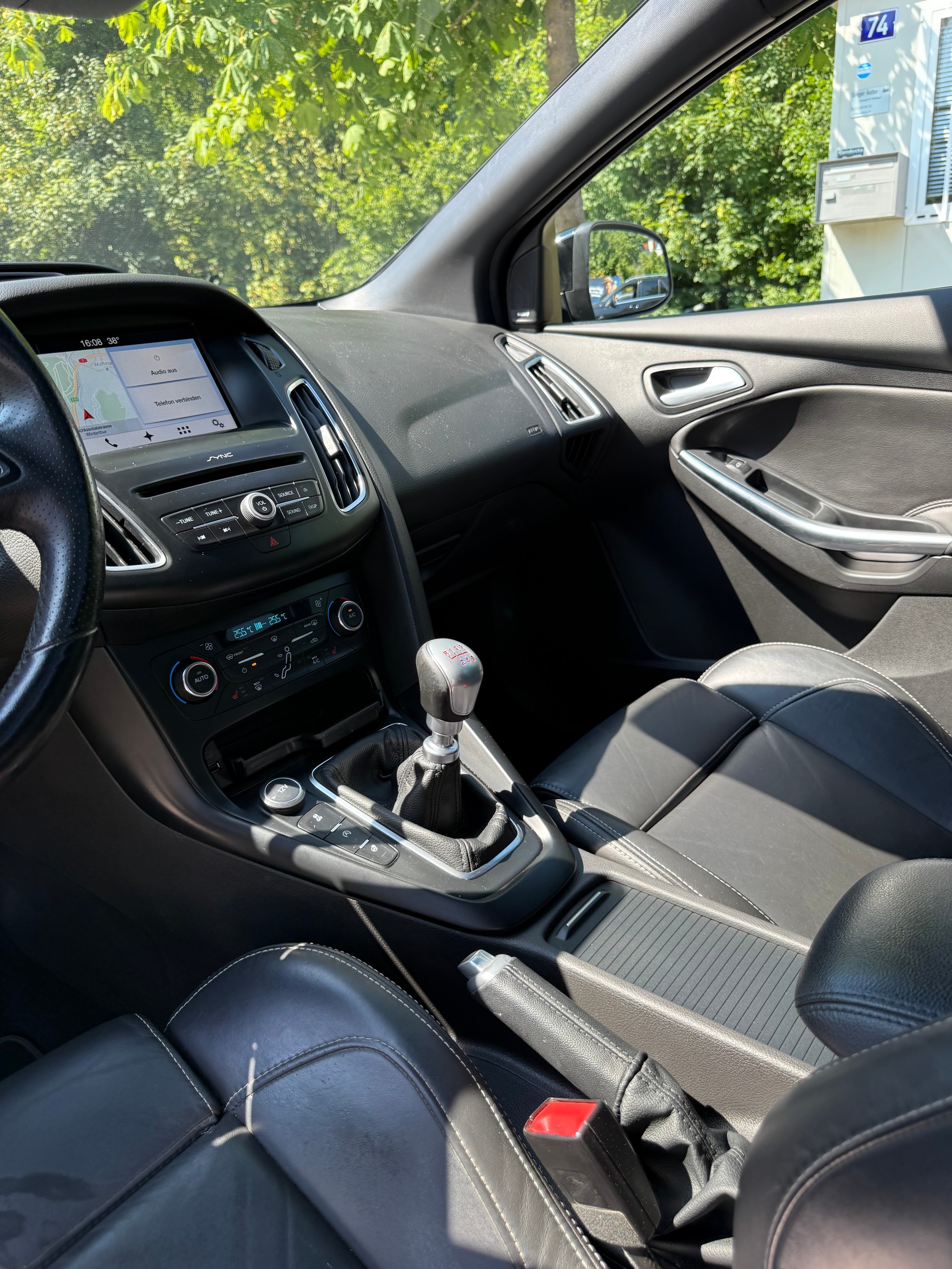 FORD Focus 2.0 SCTi ST3-image-12