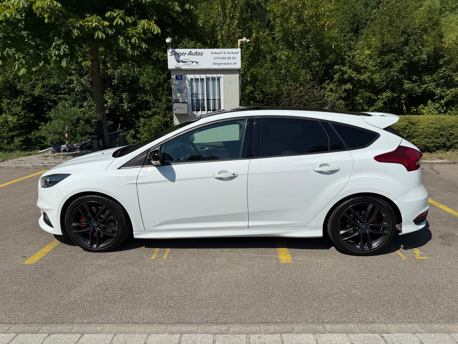 FORD Focus 2.0 SCTi ST3-image-1