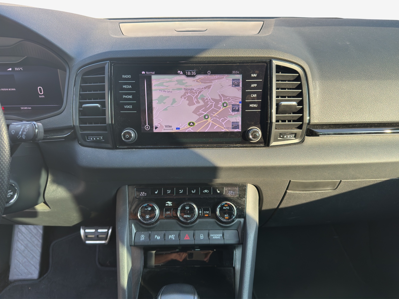 SKODA Karoq 1.5 TSI SportLine DSG-image-10