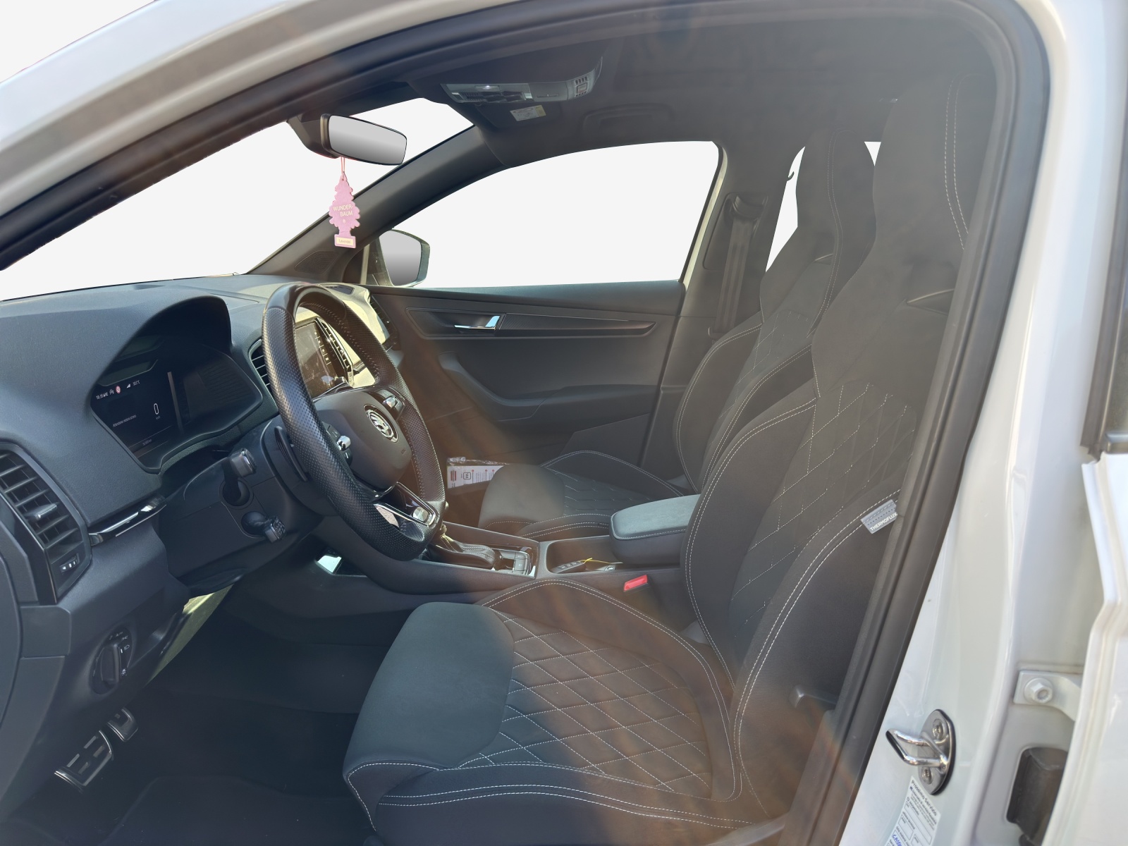SKODA Karoq 1.5 TSI SportLine DSG-image-7