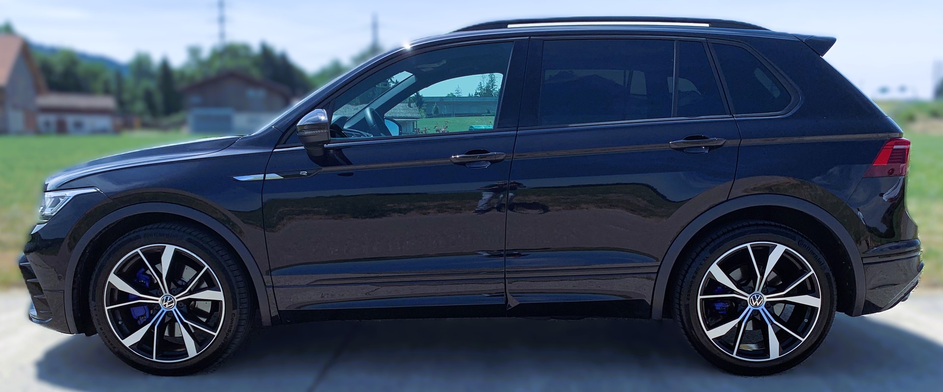VW Tiguan 2.0TSI R 4Motion DSG-image-6