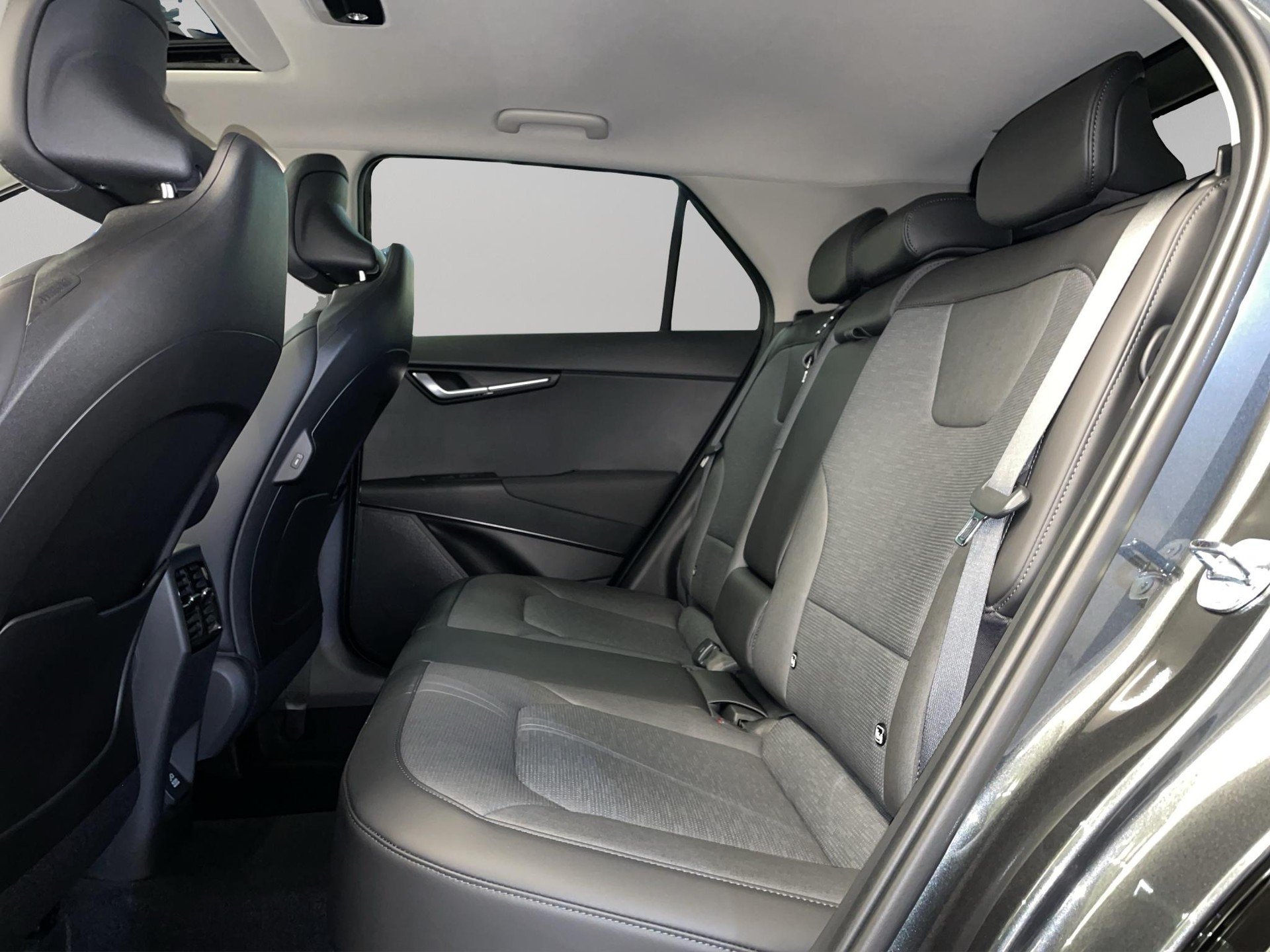KIA Niro 1.6 GDi Hybrid Style-image-8