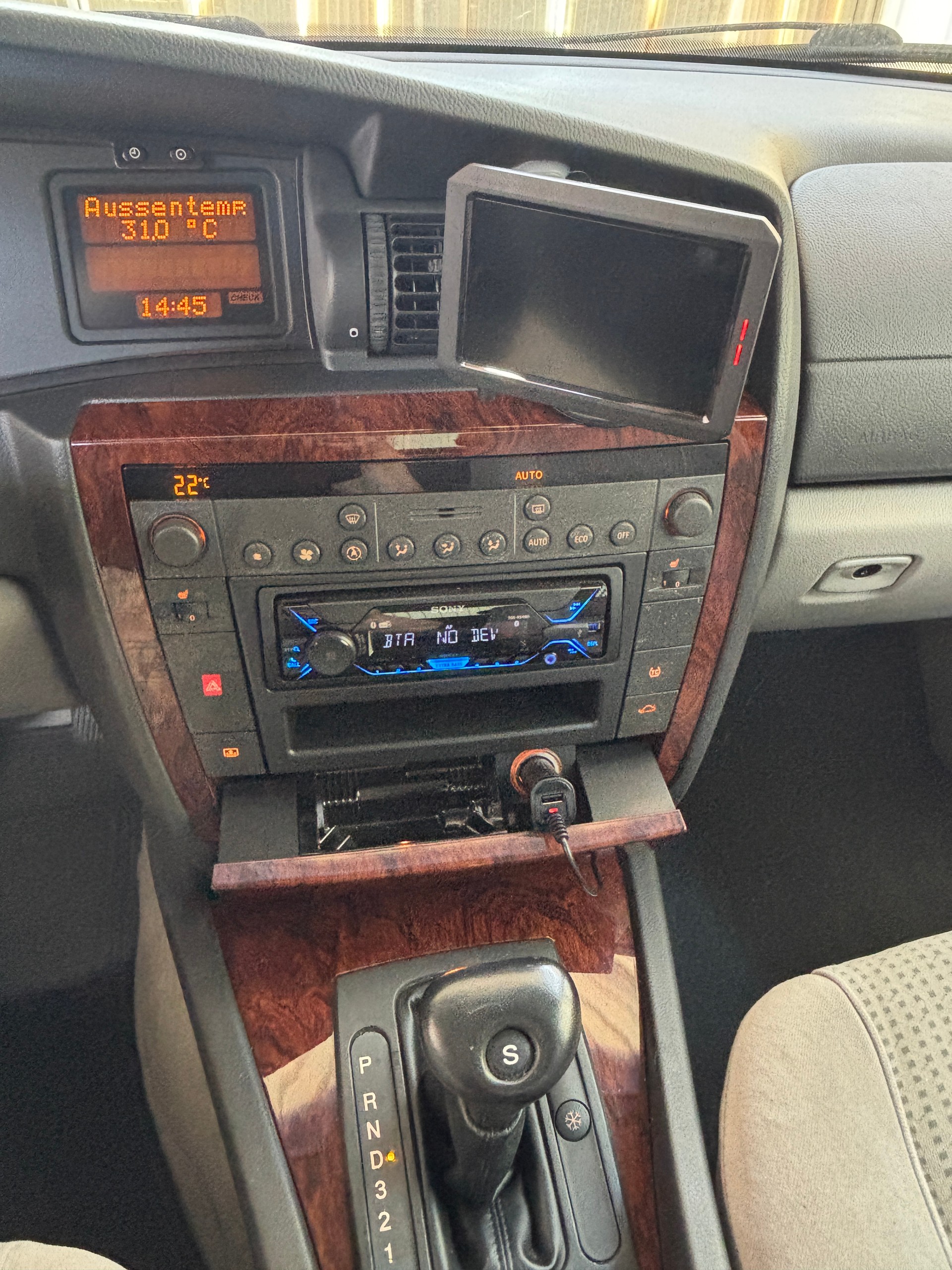 OPEL Omega 2.6i V6 Comfort-image-10