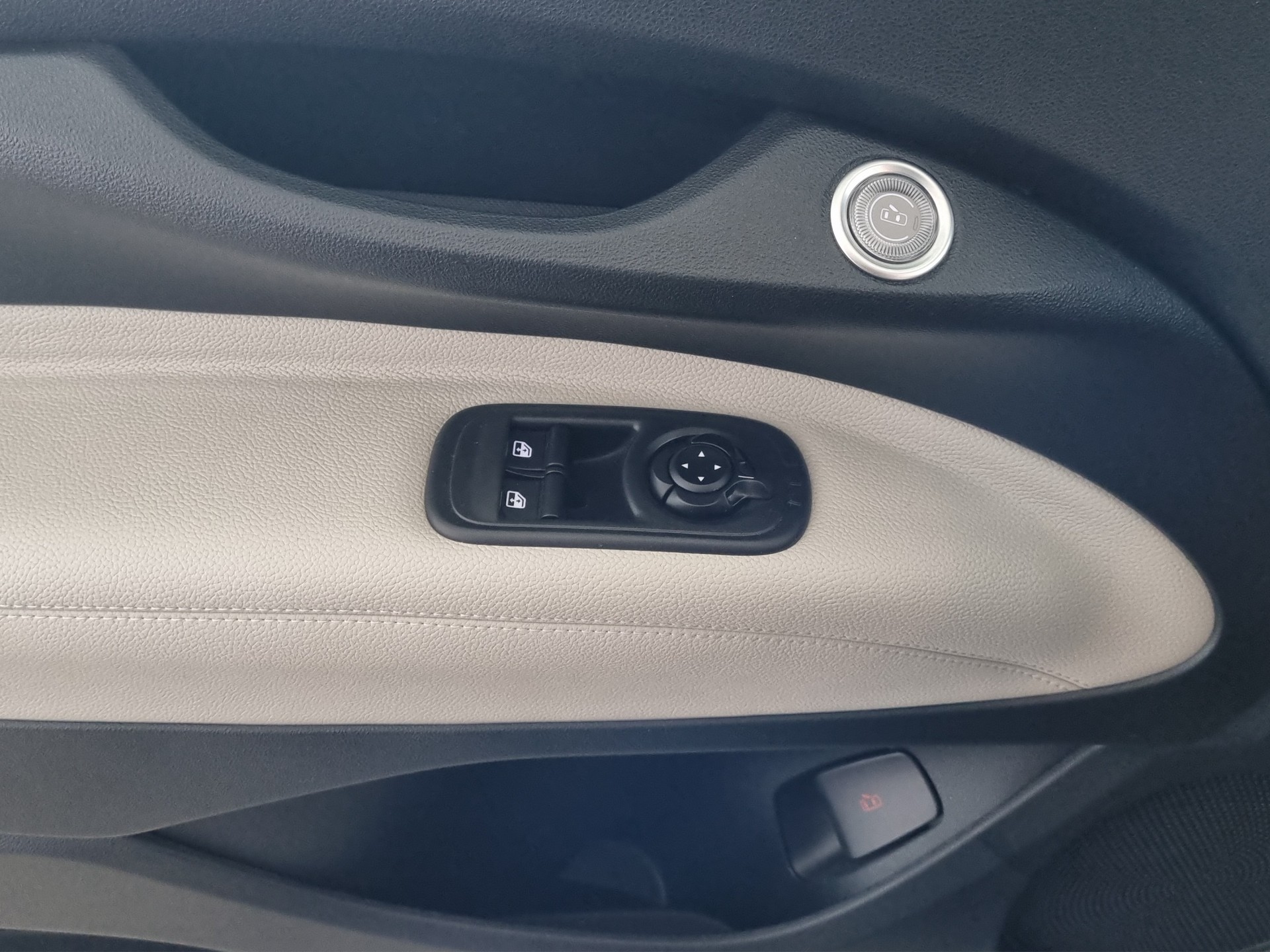 FIAT 500 C electric 87 kW La Prima by Bocelli-image-11