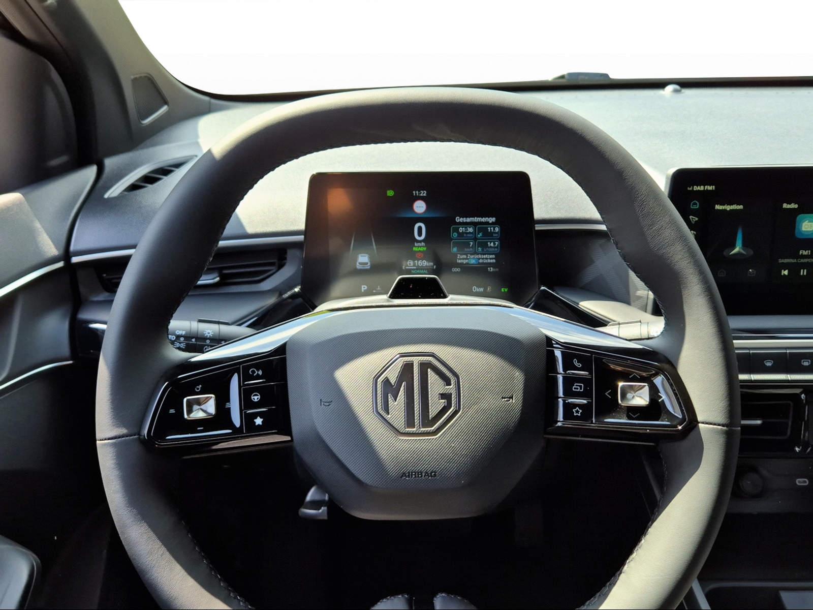 MG 3 1.5 Hybrid Luxury-image-10