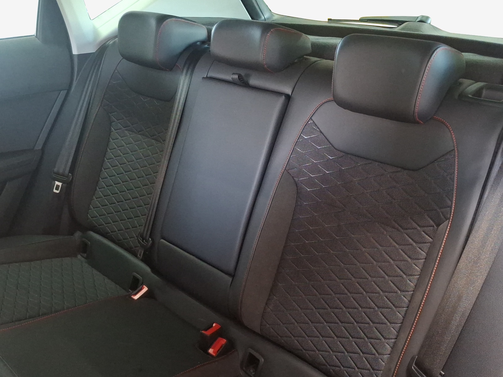 SEAT Ateca 1.5 TSI EVO DSG FR-image-11