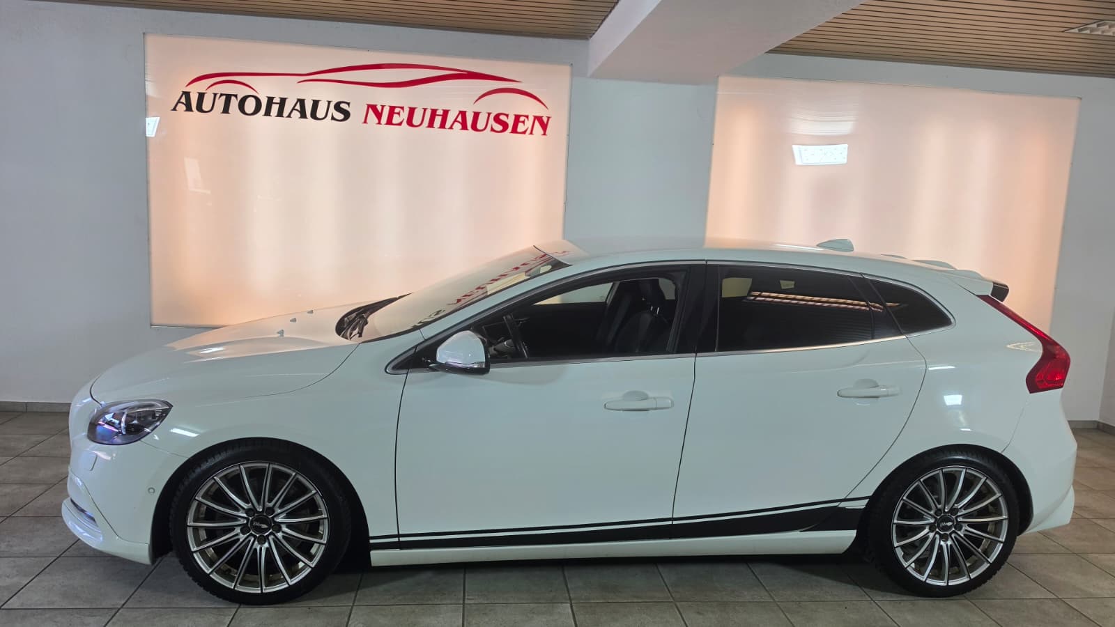 VOLVO VOLVO V40 D4, HEICO SPORTIV UMBAU-image-5