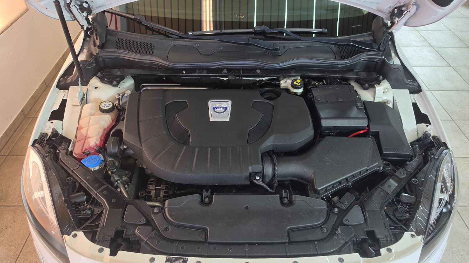 VOLVO VOLVO V40 D4, HEICO SPORTIV UMBAU-image-15