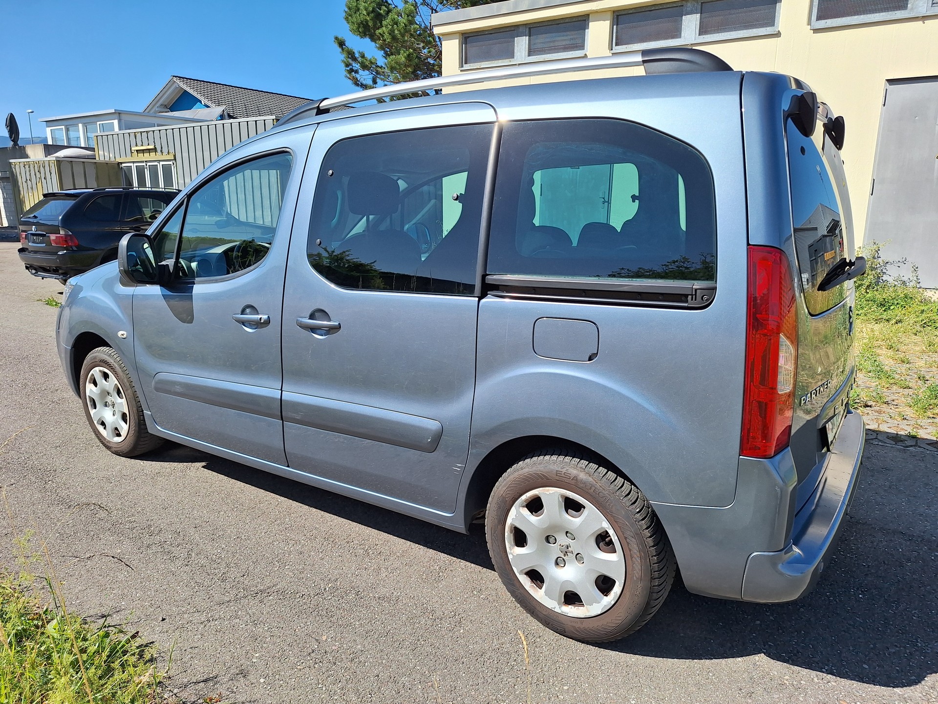 PEUGEOT Partner 1.6 HDI Trendy Clim (Pack)-image-4
