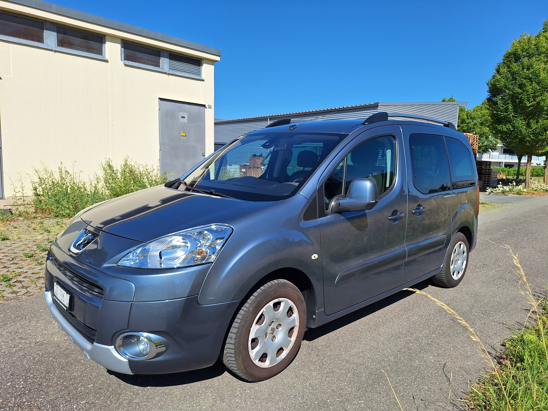 PEUGEOT Partner 1.6 HDI Trendy Clim (Pack)-image-1