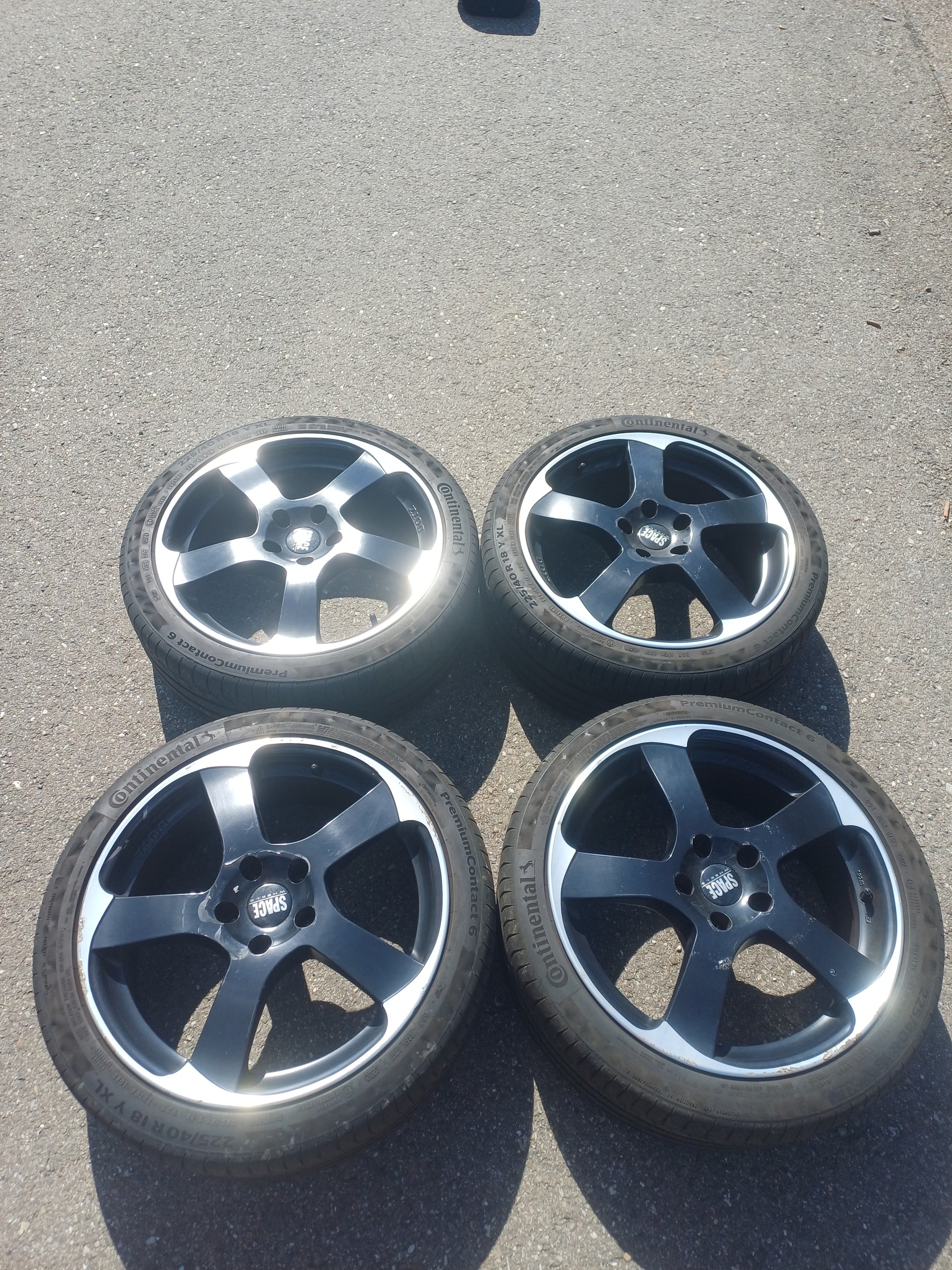 VW 2.0 TSI GTI-image-16