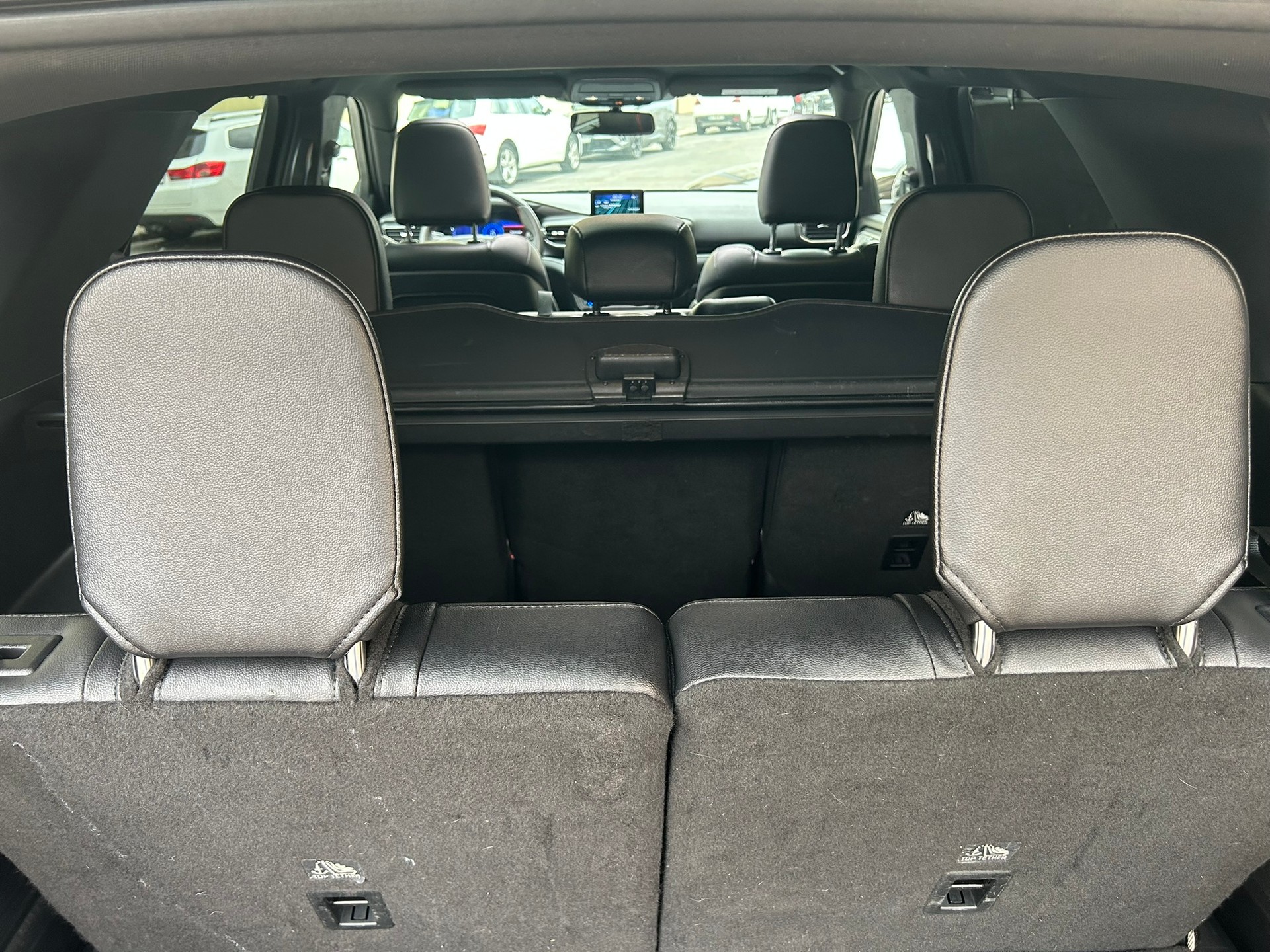 FORD Explorer 3.0 V6 Plug-in Hybrid ST-Line-image-9