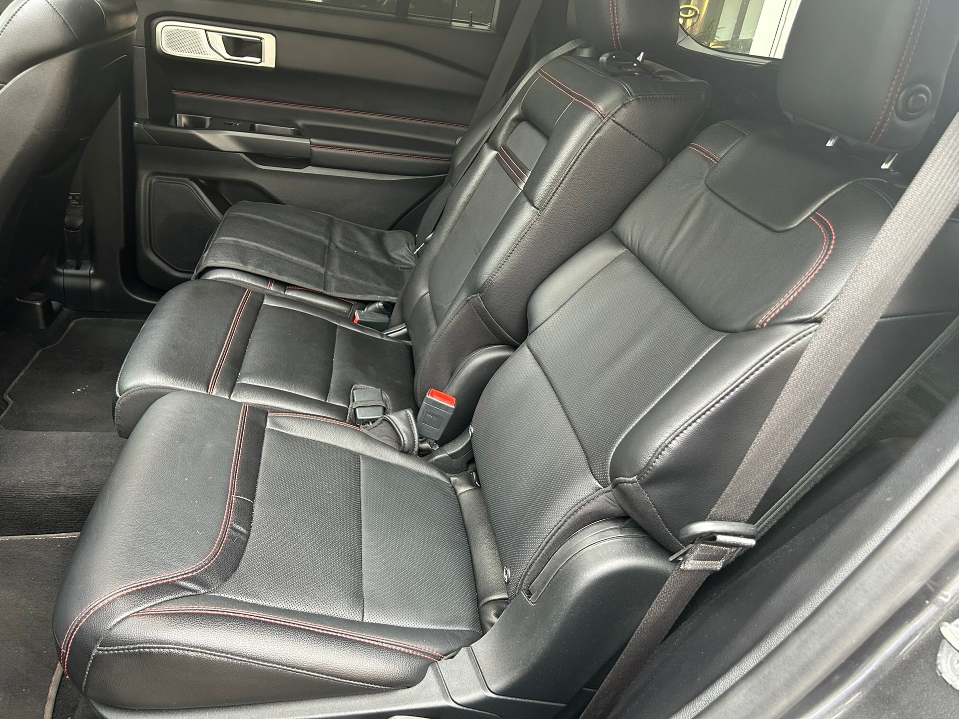 FORD Explorer 3.0 V6 Plug-in Hybrid ST-Line-image-7
